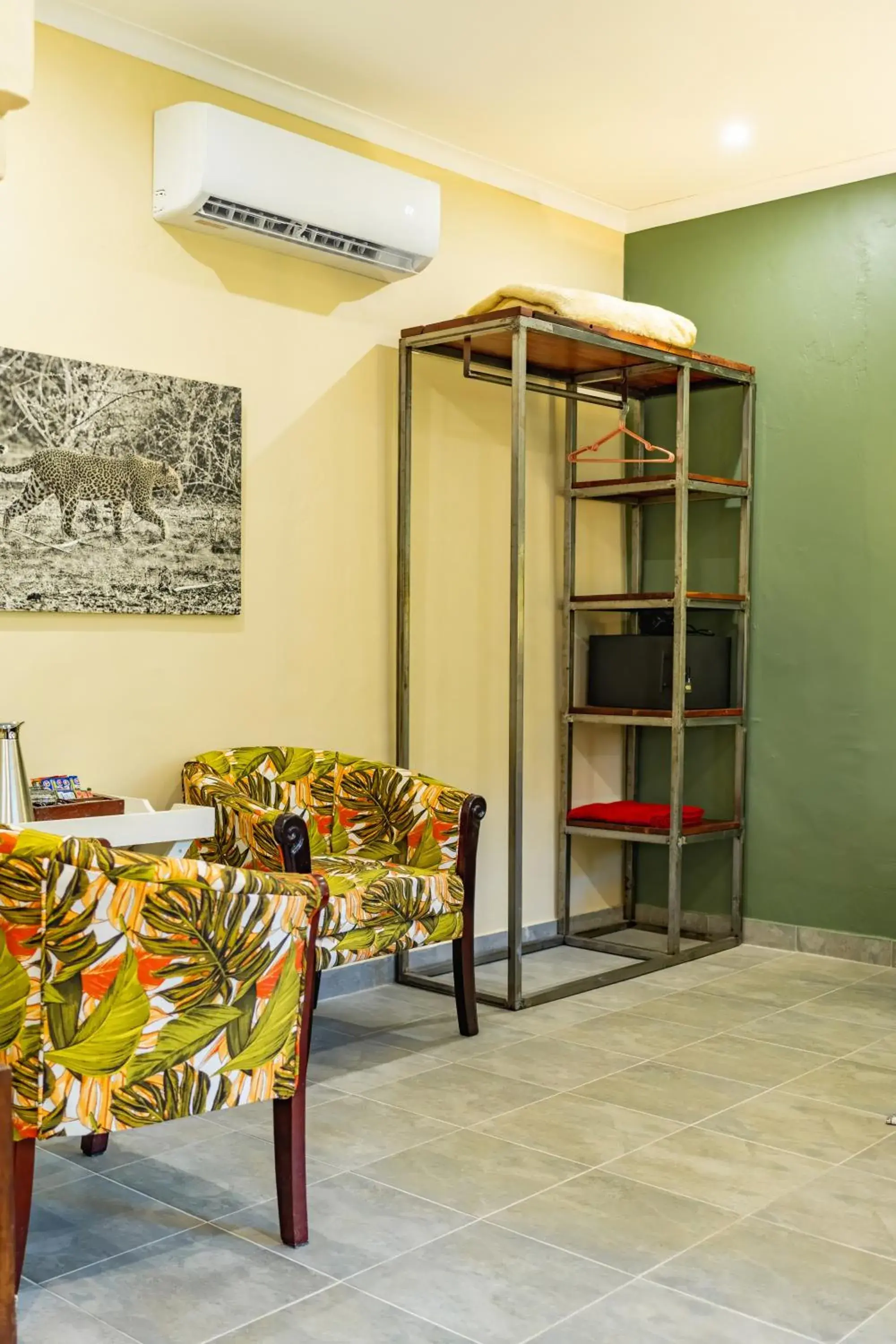 Honeymoon Suite - single occupancy in Bayete Guest Lodge Honeymoon Suite - single occupancy in Bayete Guest Lodge