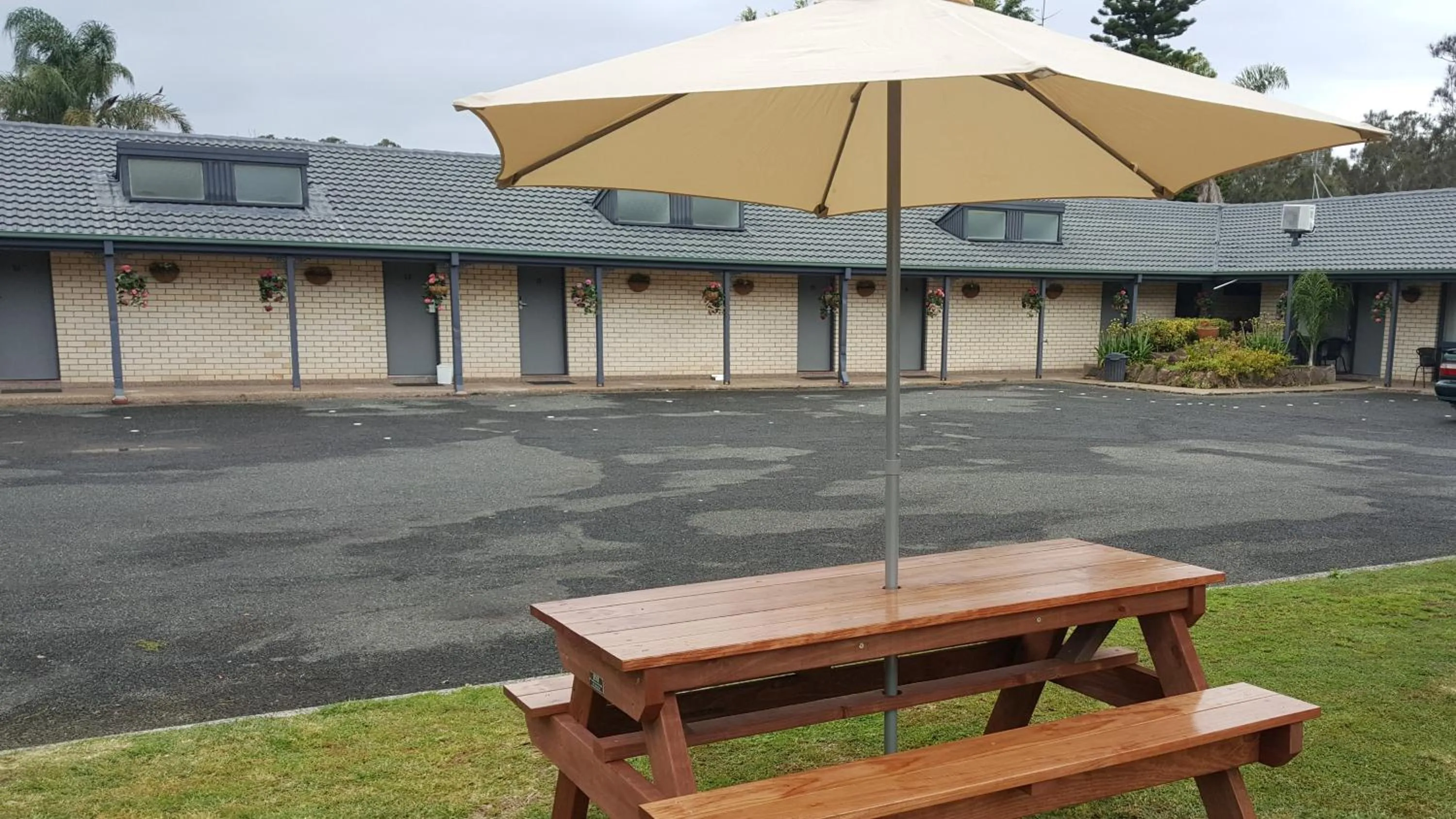 Area and facilities in Hibiscus Lakeside Motel