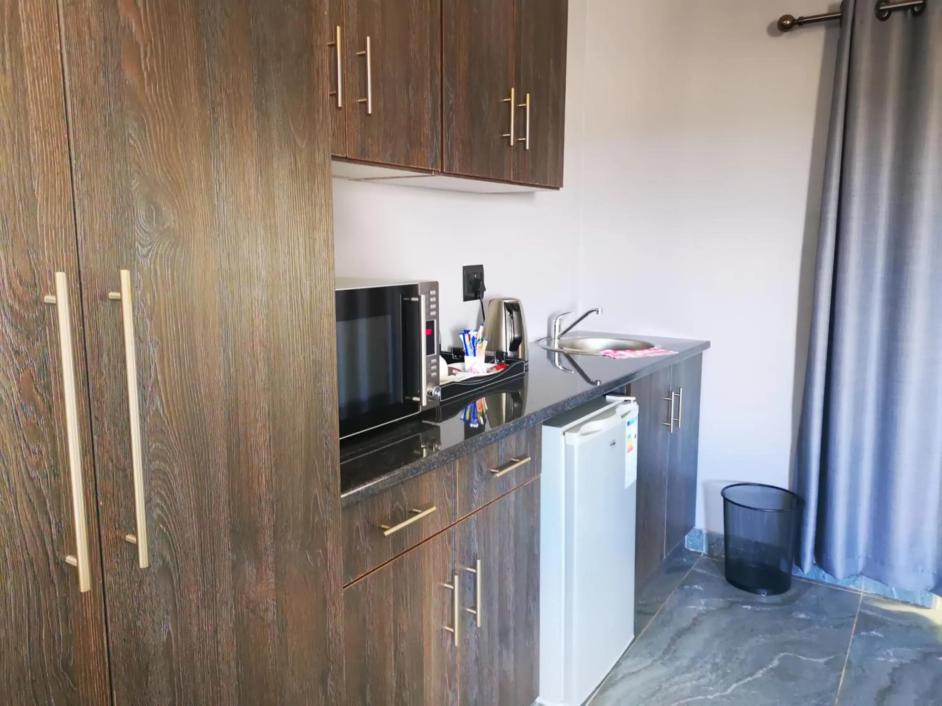 Kitchen or kitchenette in The Green Olive Guesthouse