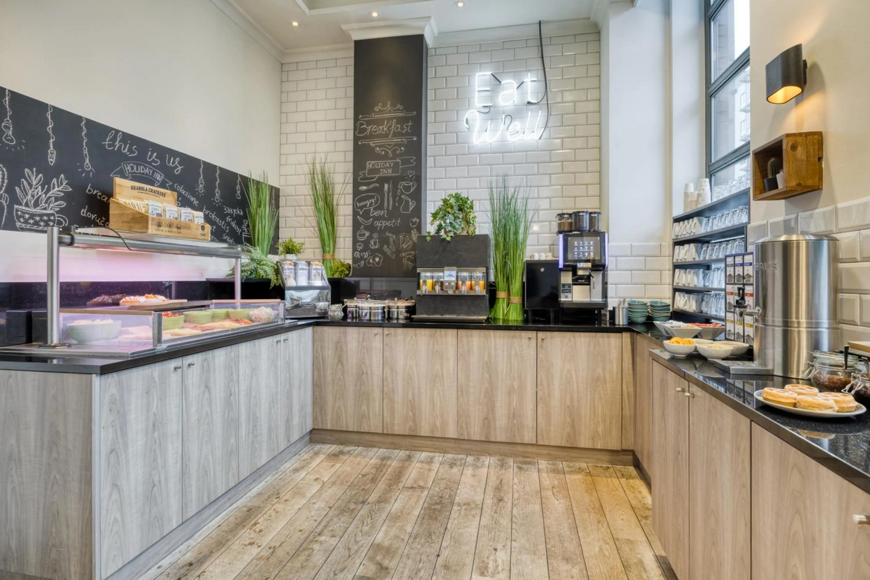 Restaurant/places to eat in Holiday Inn Brussels Schuman by IHG