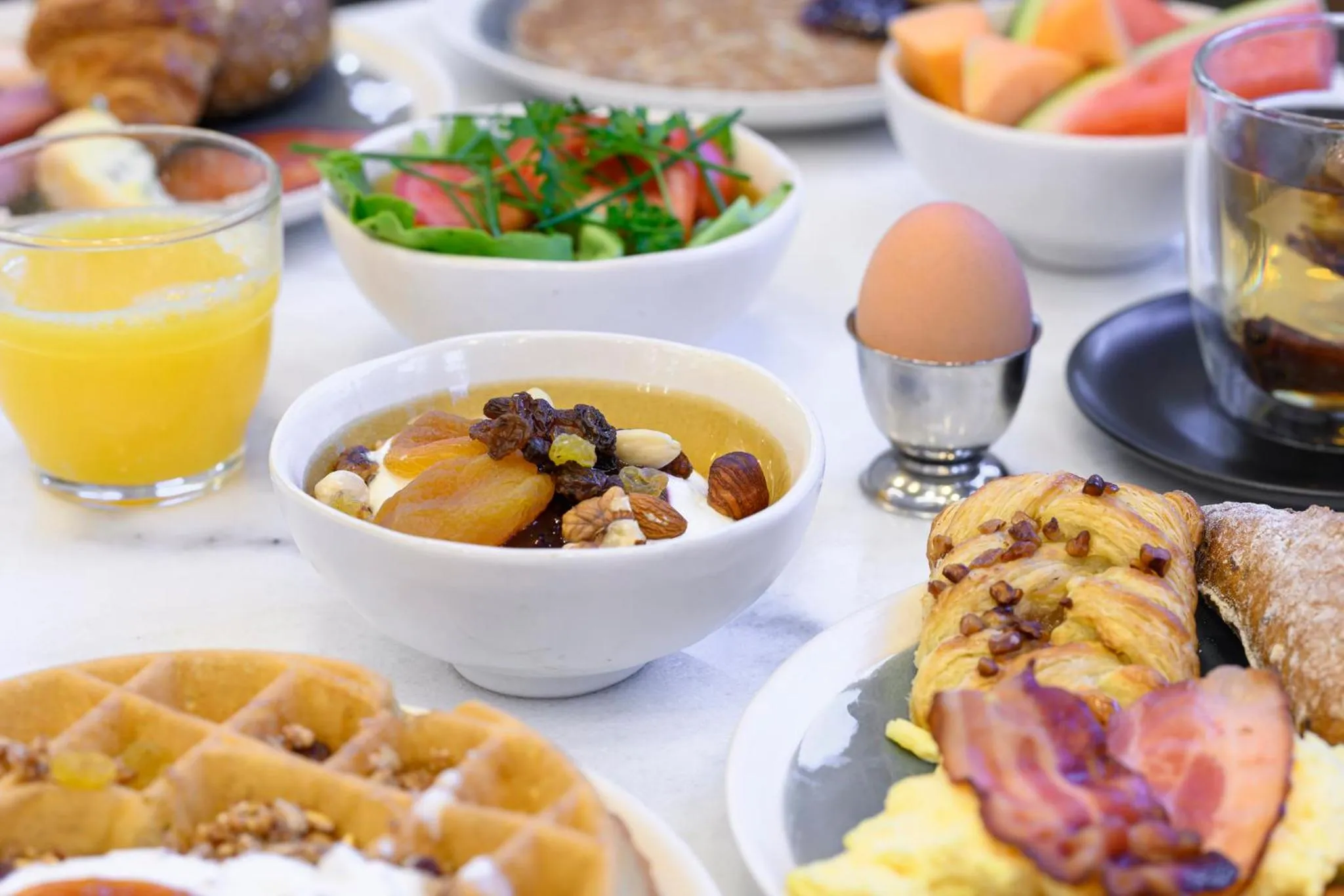 Breakfast in Holiday Inn Brussels Schuman by IHG