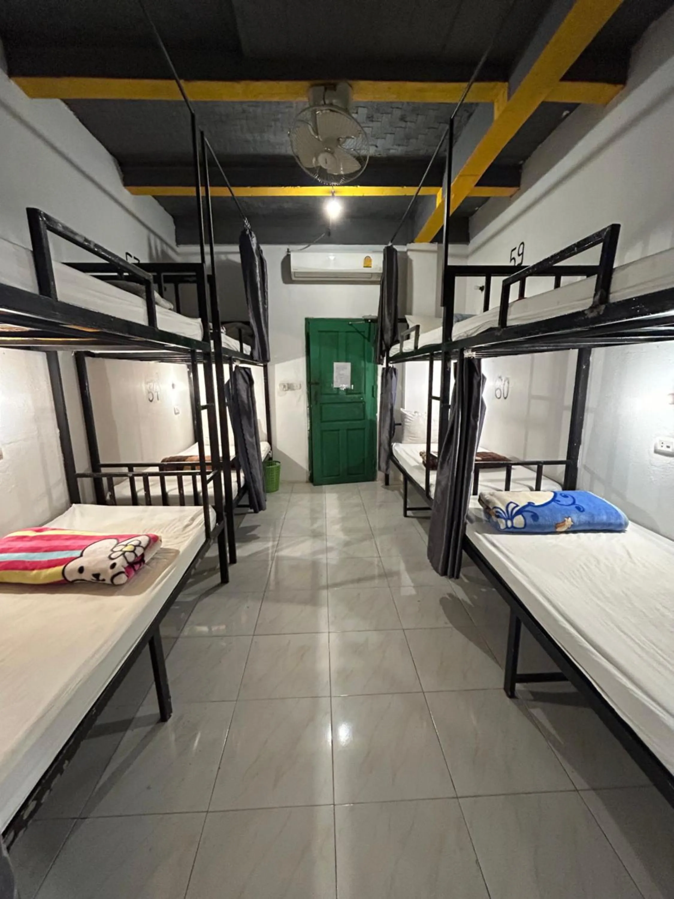 bunk bed, Bed in Vangvieng Rock Backpacker Rooftop Hostel