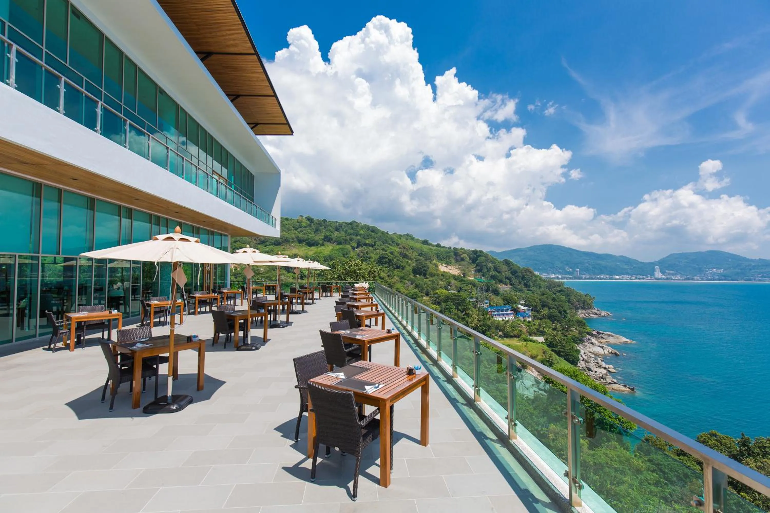 Restaurant/places to eat in Wyndham Grand Phuket Kalim Bay