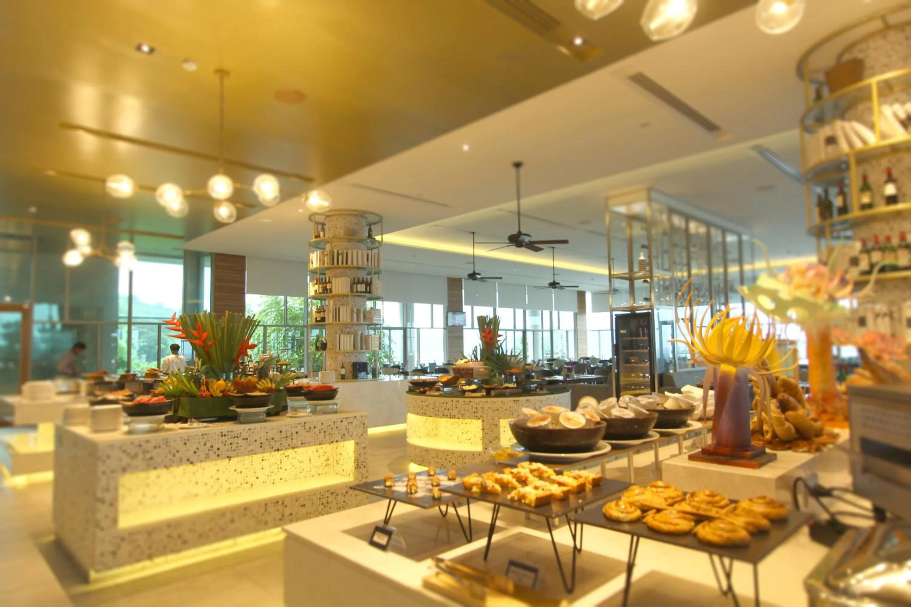 Restaurant/places to eat in Wyndham Grand Phuket Kalim Bay