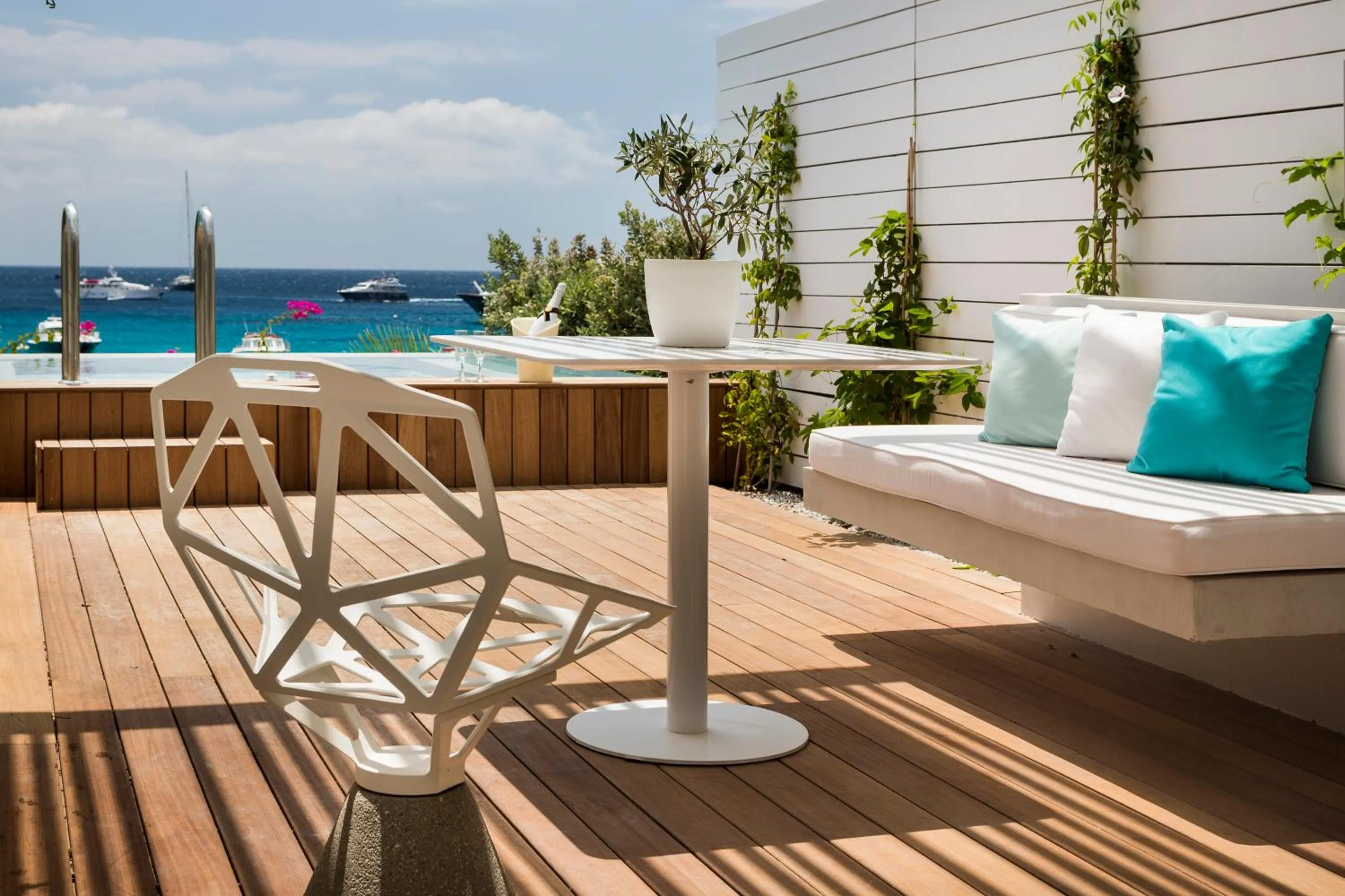 Balcony/Terrace in Mykonos Dove Beachfront Hotel