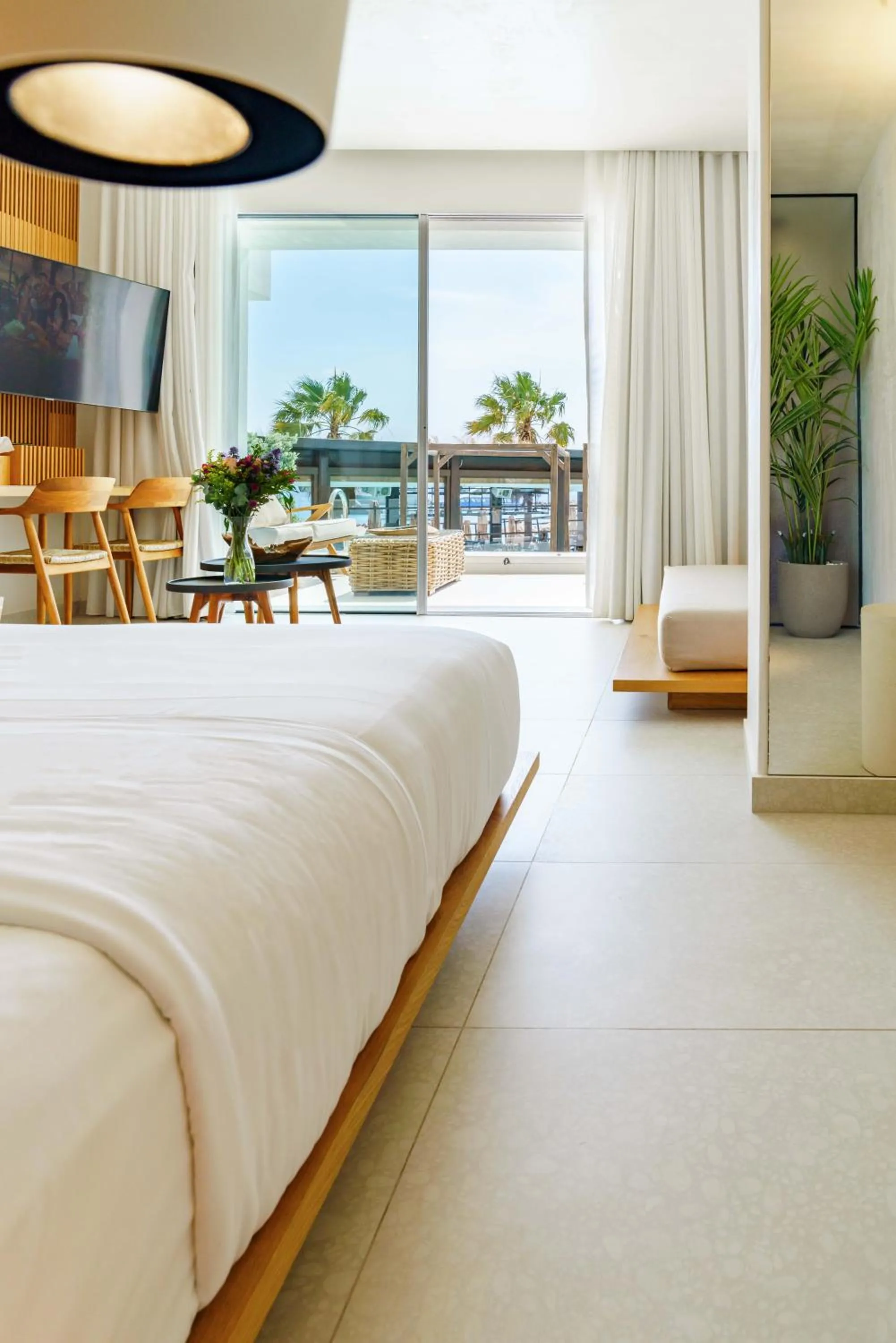 Bed in Mykonos Dove Beachfront Hotel