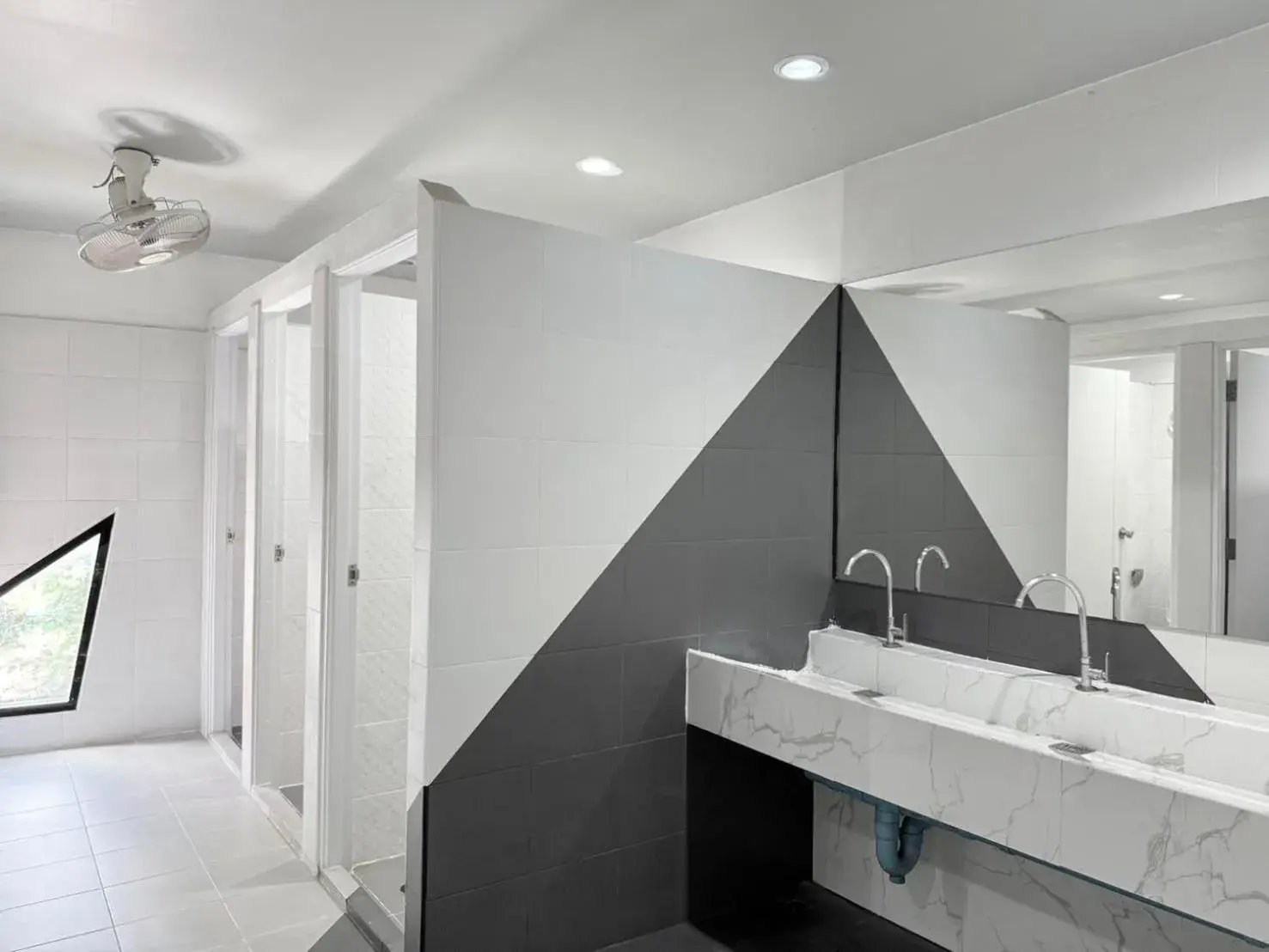 Double Room with Balcony in The August Hostel Double Room with Balcony in The August Hostel