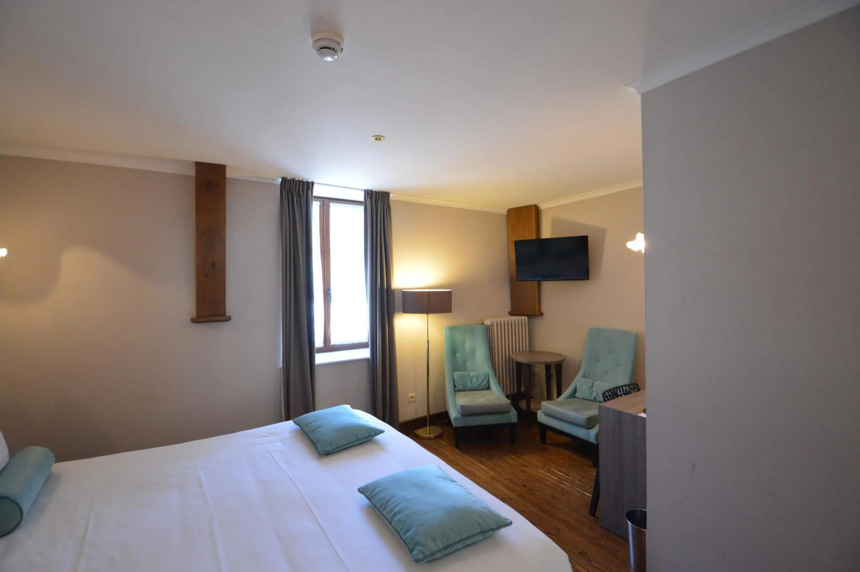 Bed in Hotel de la Poste - Relais de Napoleon III