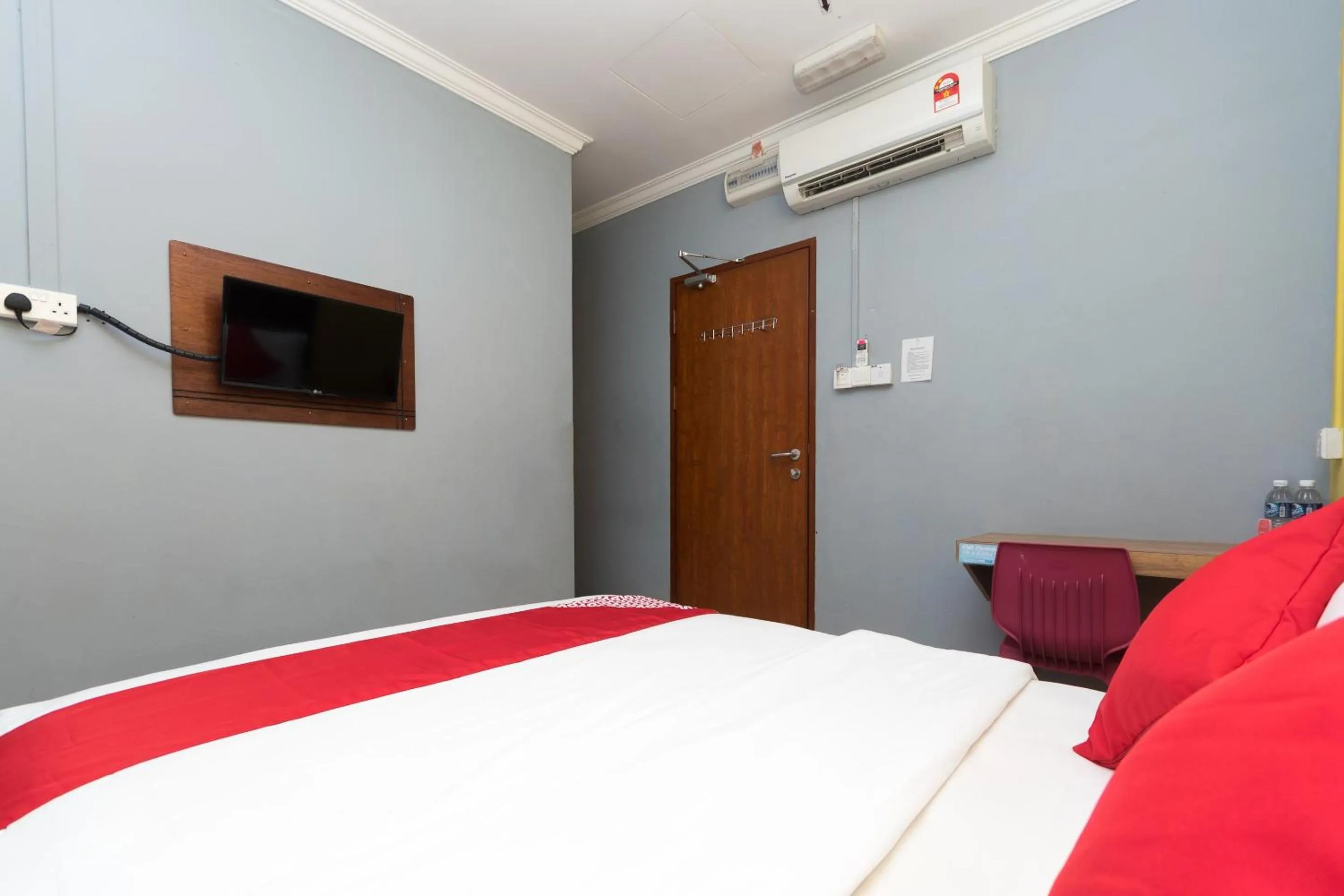 Bedroom, Bed in Hotel O Storytel