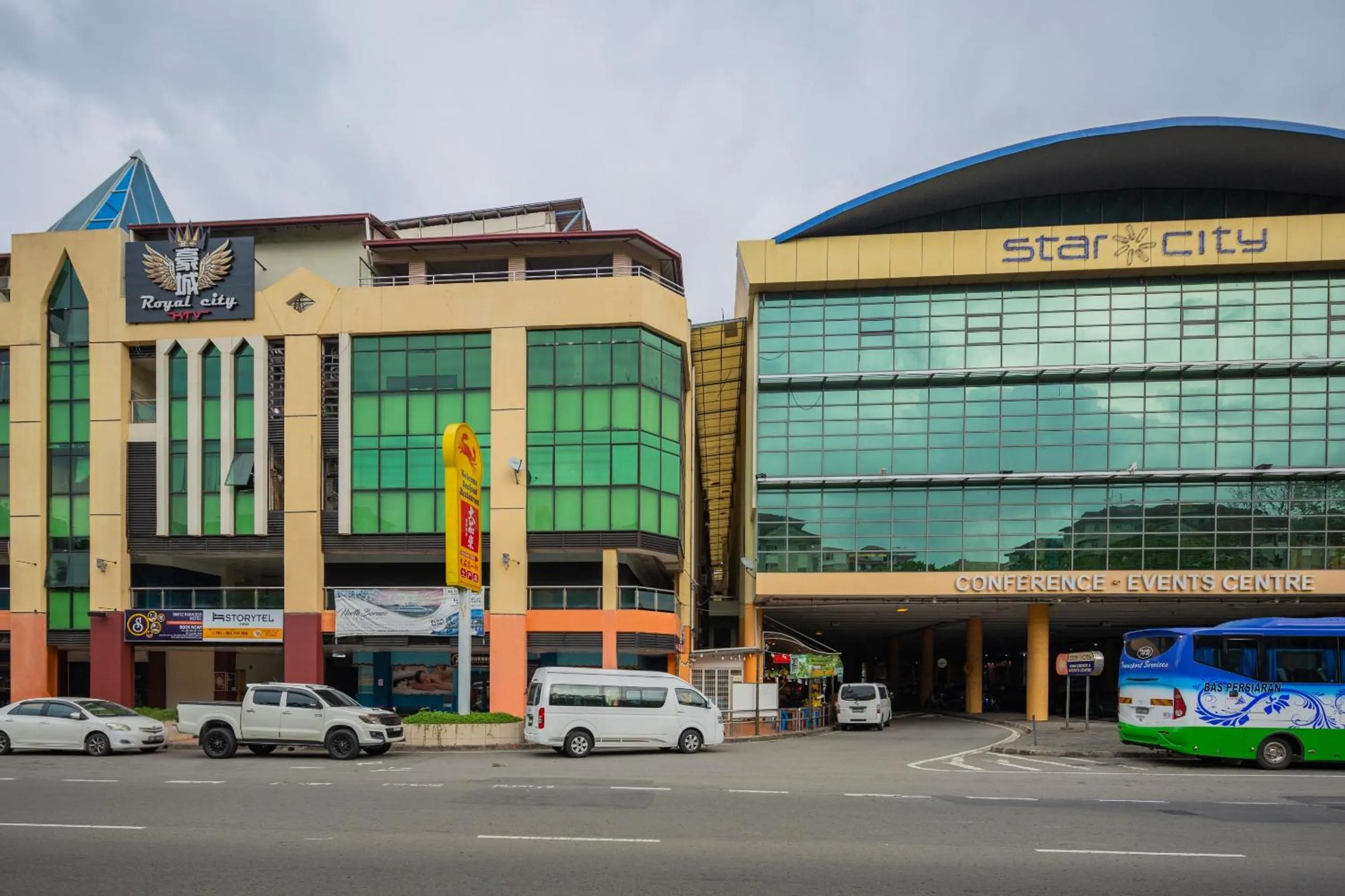 Facade/entrance in Hotel O Storytel