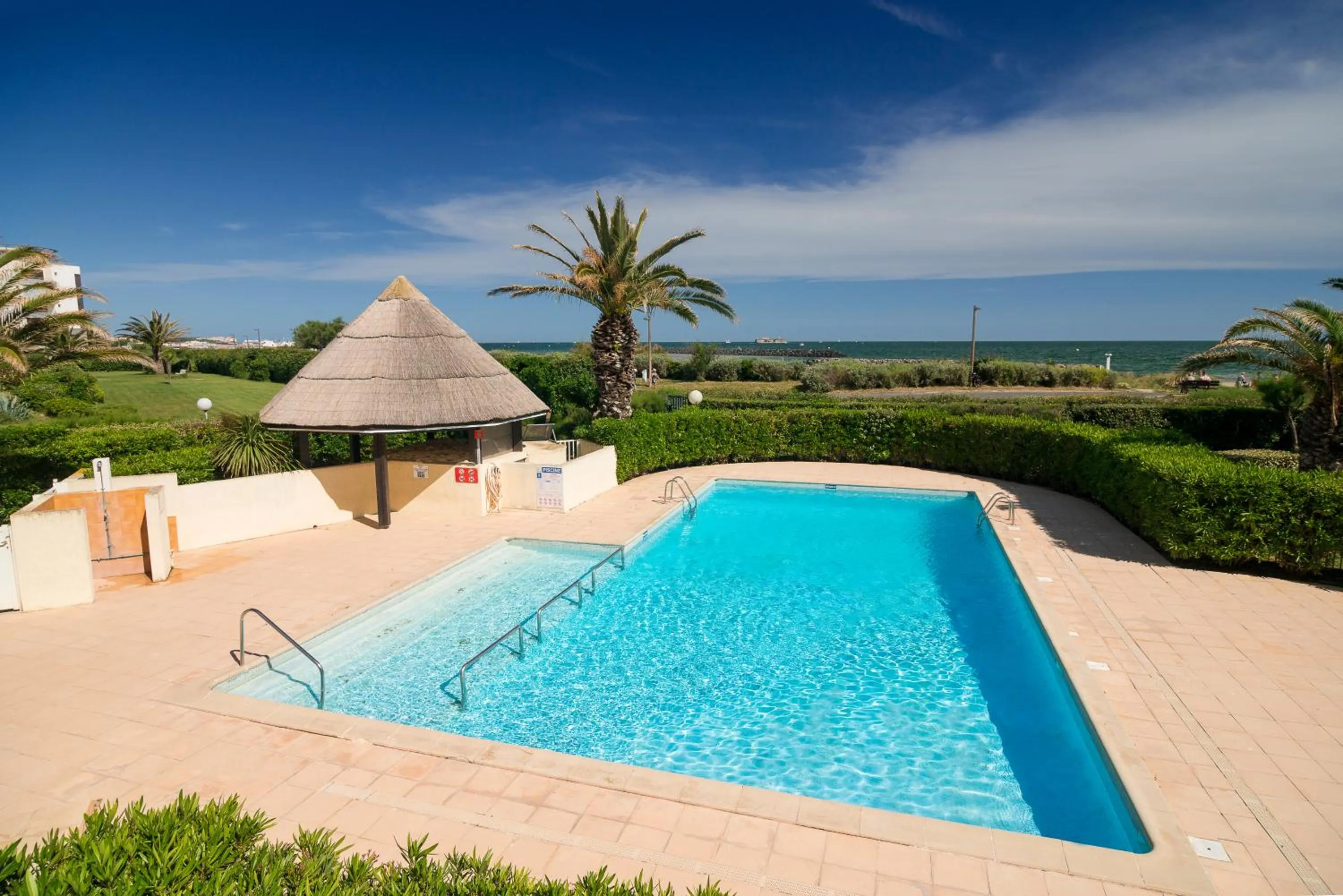 Swimming pool in Vacancéole - Savanna Beach- Terrasses de Savanna
