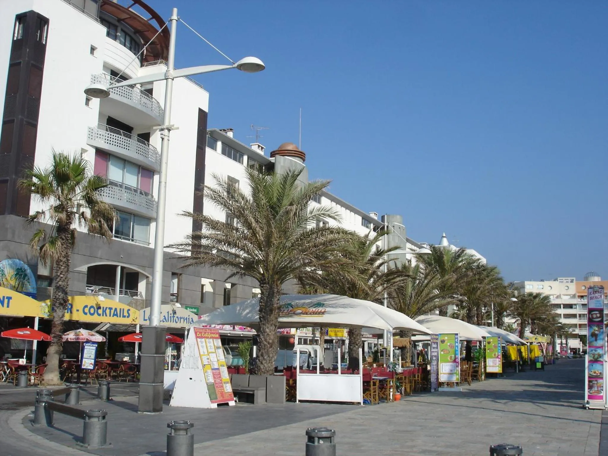 Restaurant/places to eat in Vacancéole - Résidence Samaria Village - Hacienda Beach