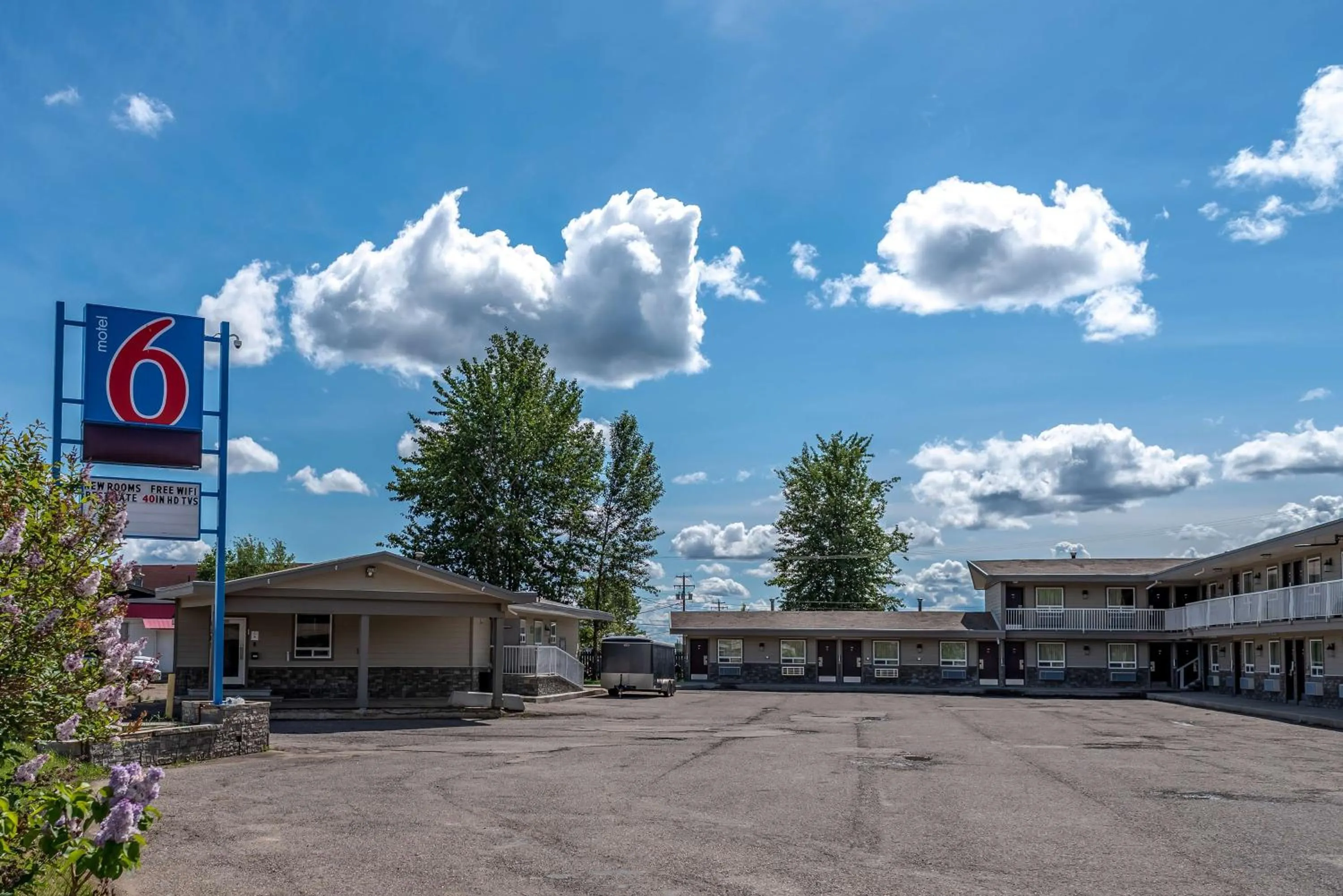 Property building in Motel 6-Fort Nelson, BC