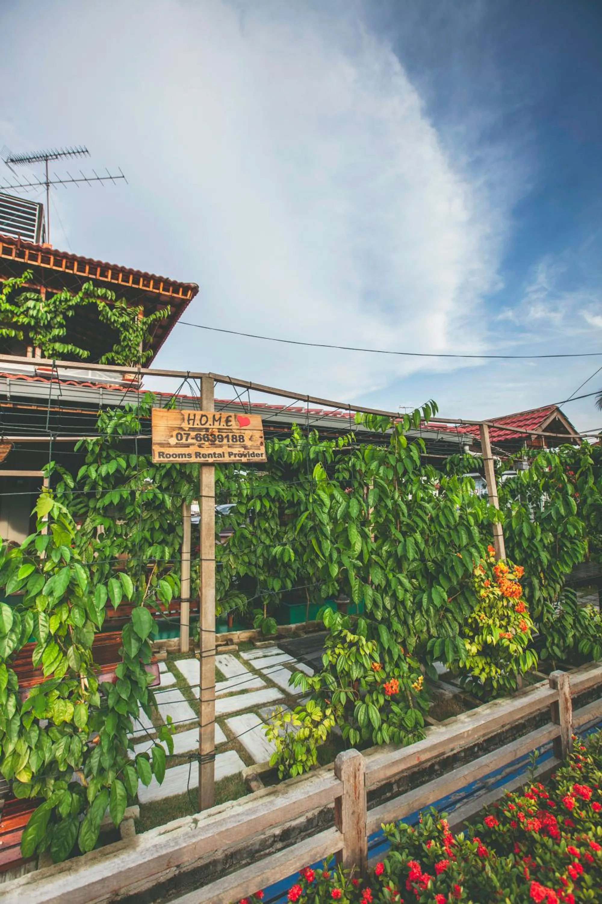 Garden in House Of My Eternal Love - Kulai Homestay