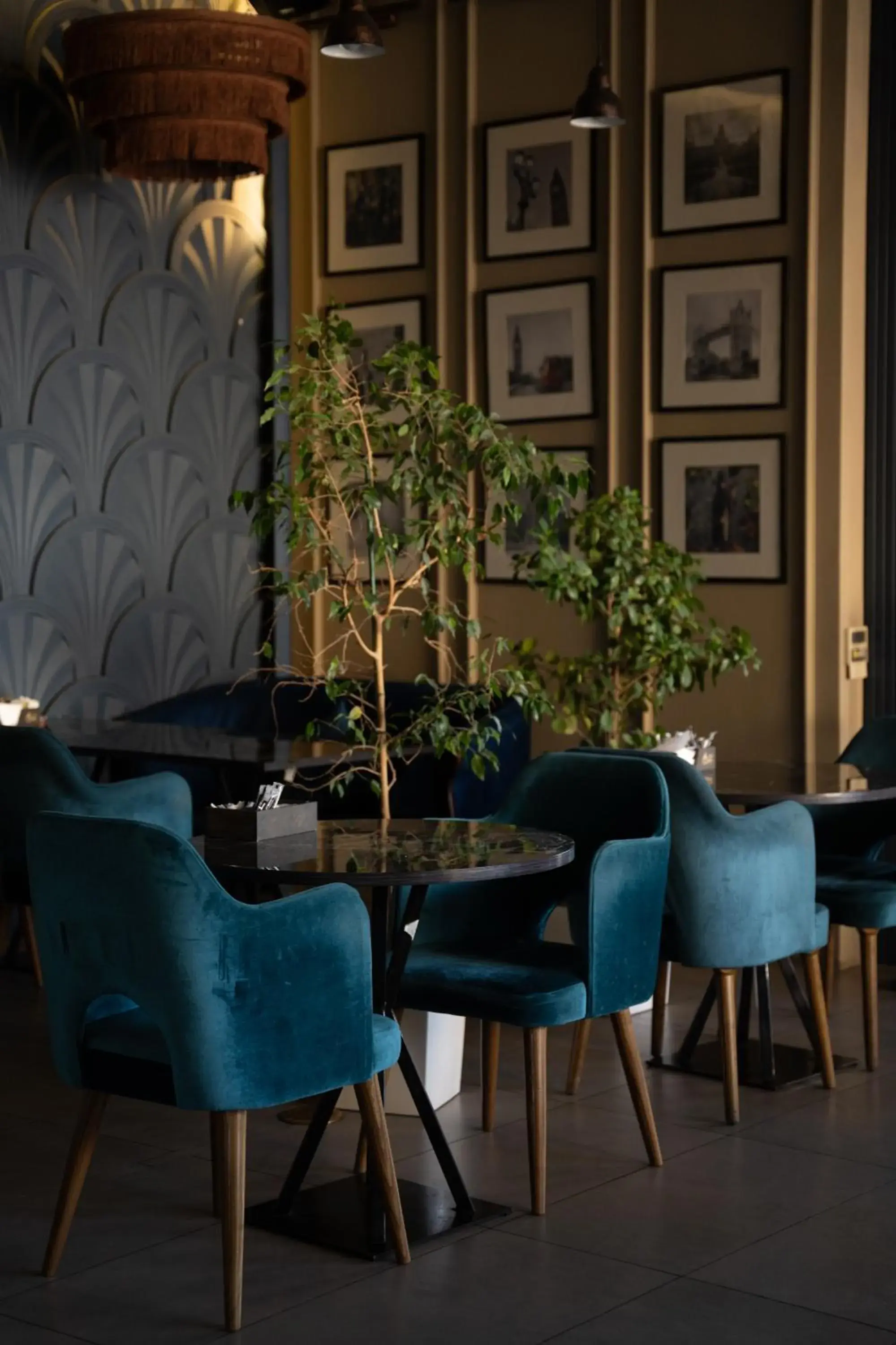 Restaurant/places to eat in Bishkek Centrum Hotel Restaurant/places to eat in Bishkek Centrum Hotel