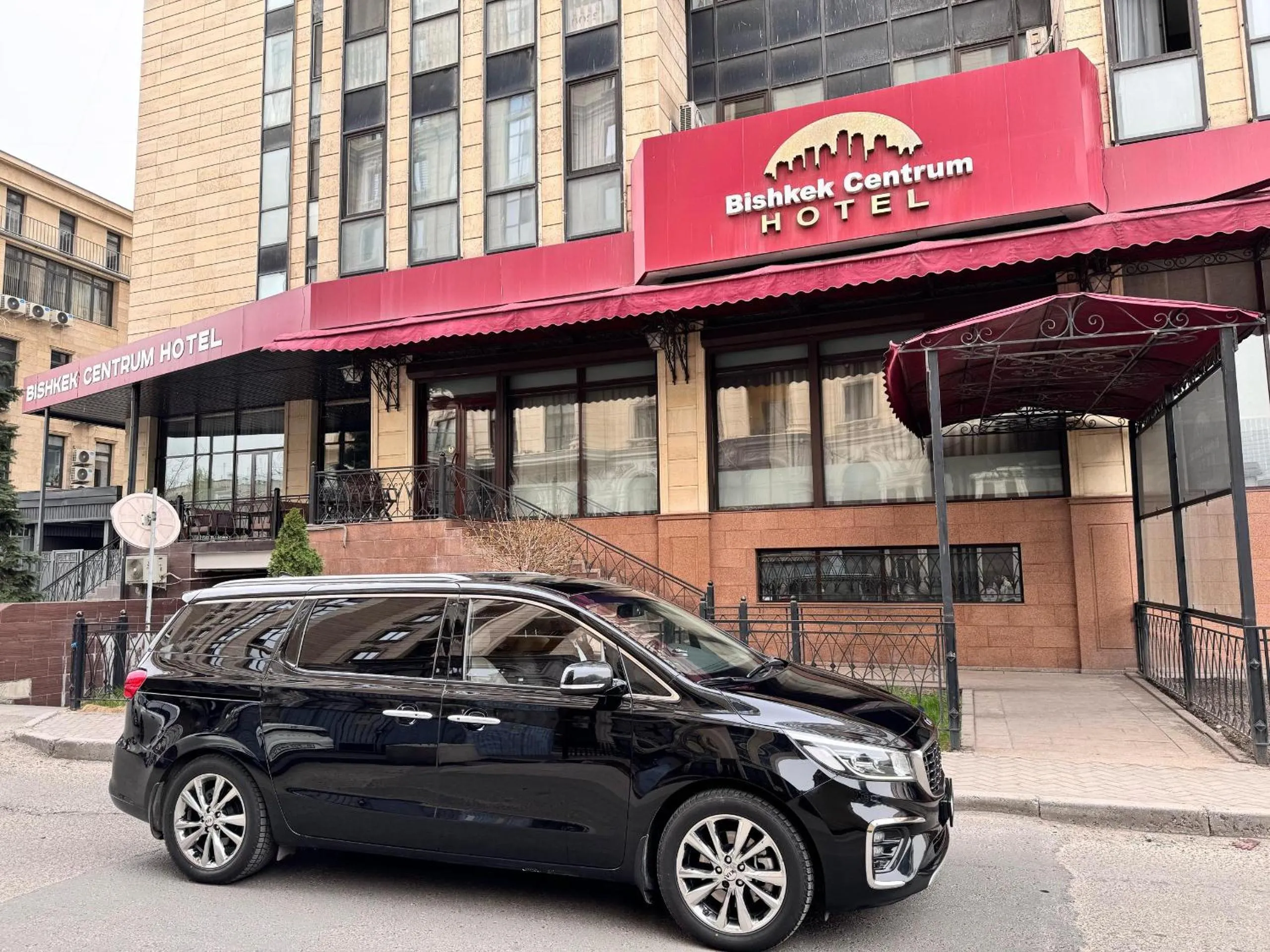Facade/entrance in Bishkek Centrum Hotel