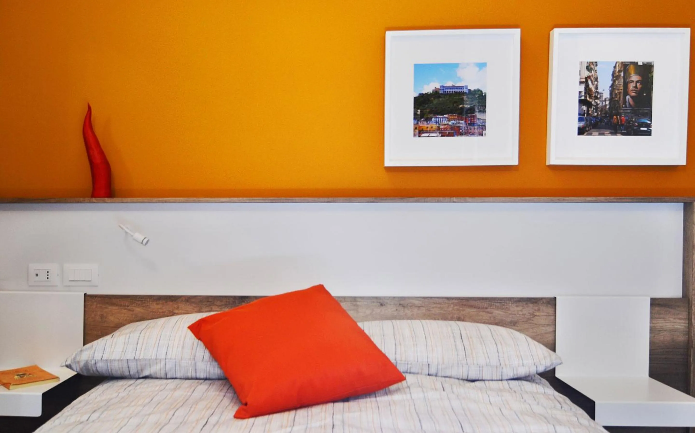 Decorative detail, Bed in In Centro B&B