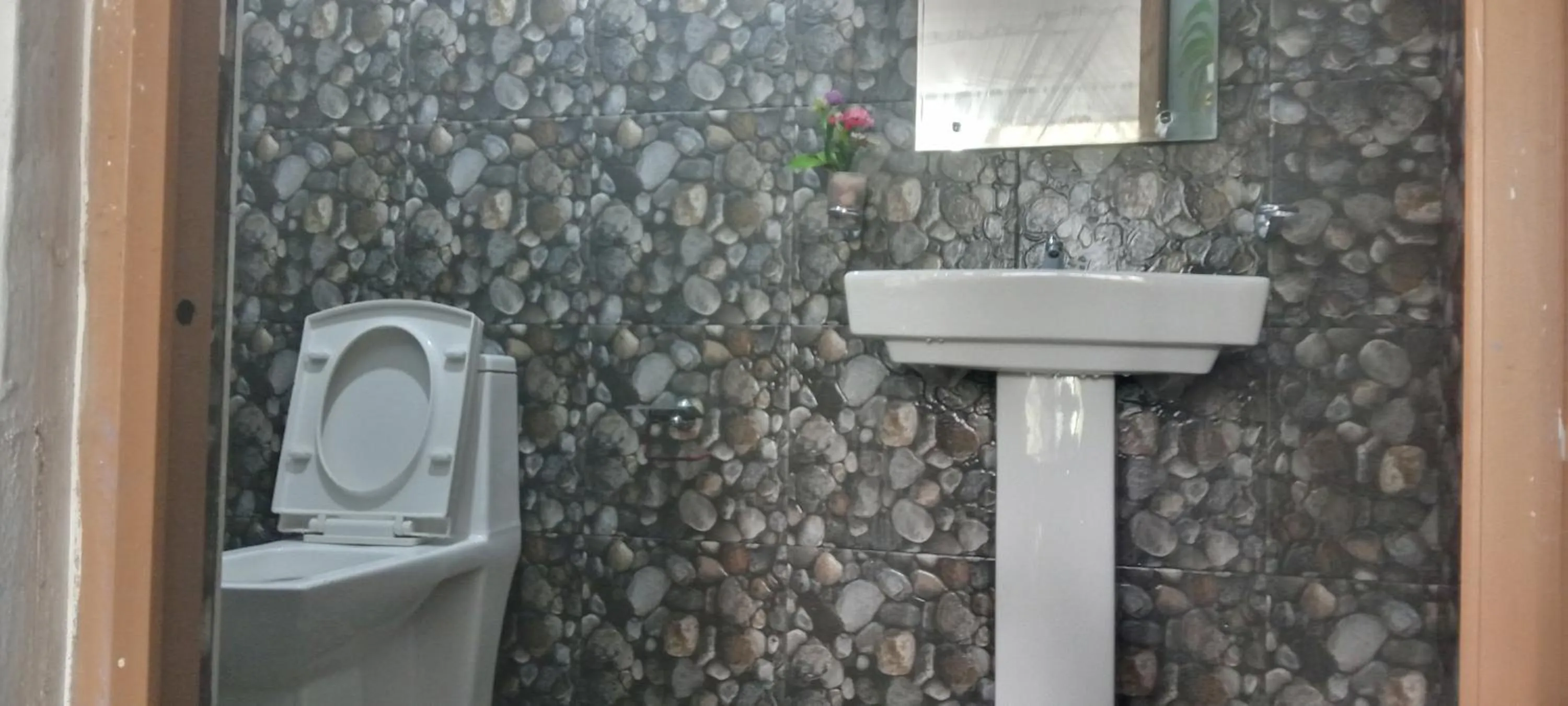 The Horizon Root Inn