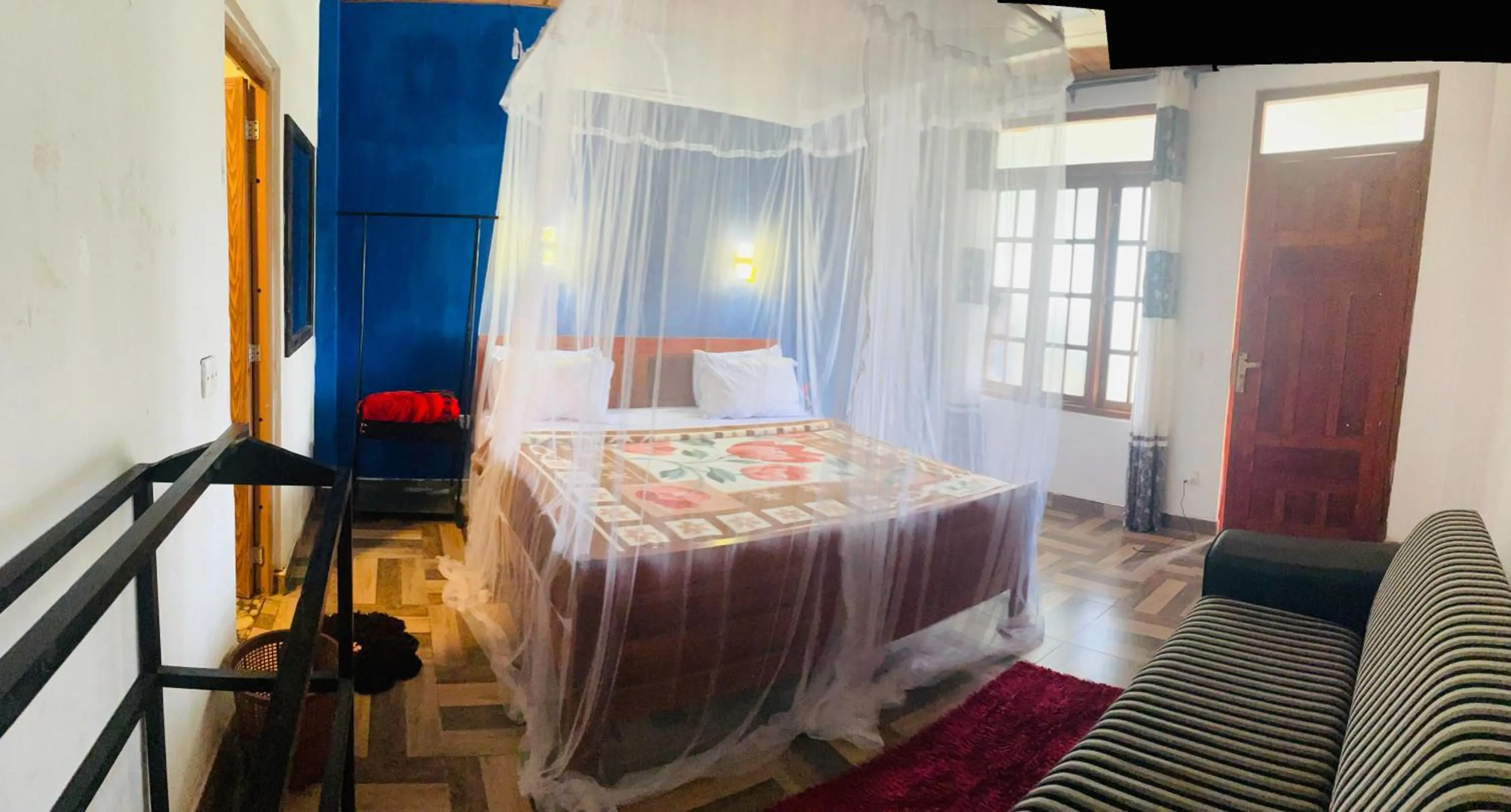 Bed in The Horizon Root Inn