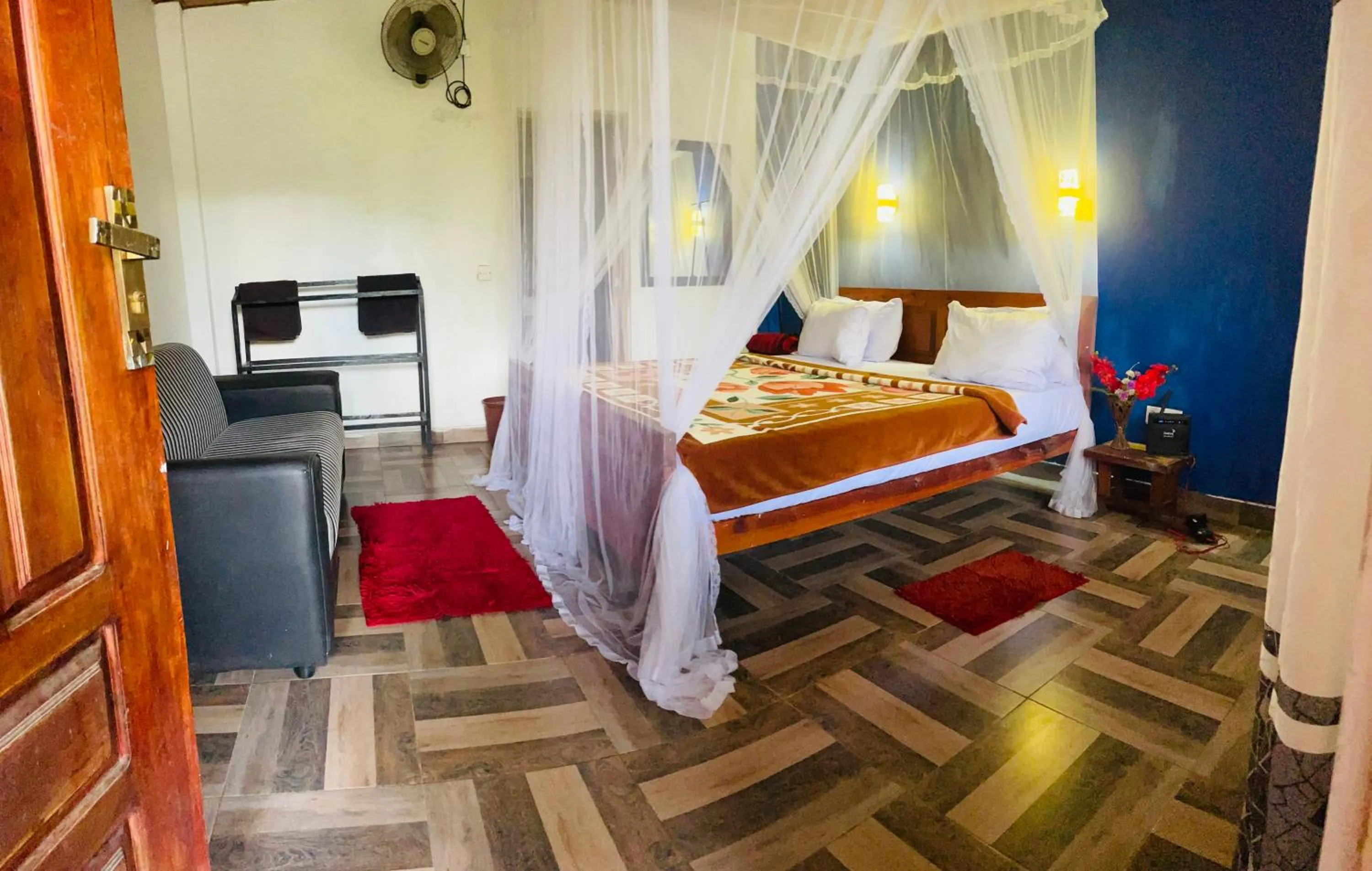 Bed in The Horizon Root Inn