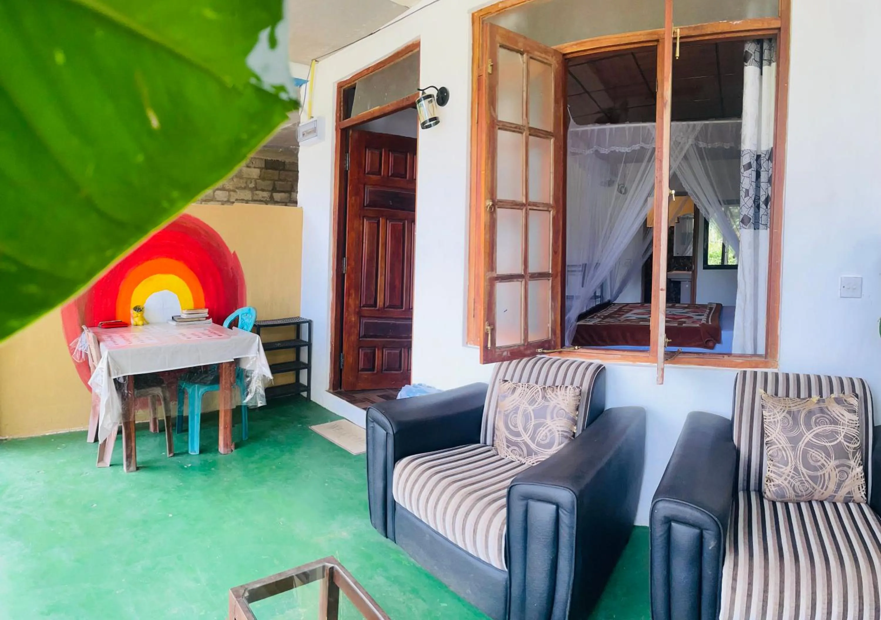 The Horizon Root Inn