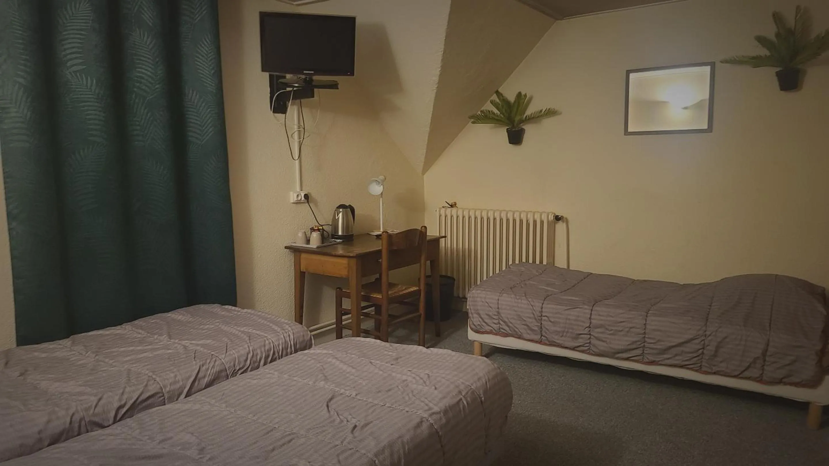 Bedroom, Bed in Hotel Glaizette