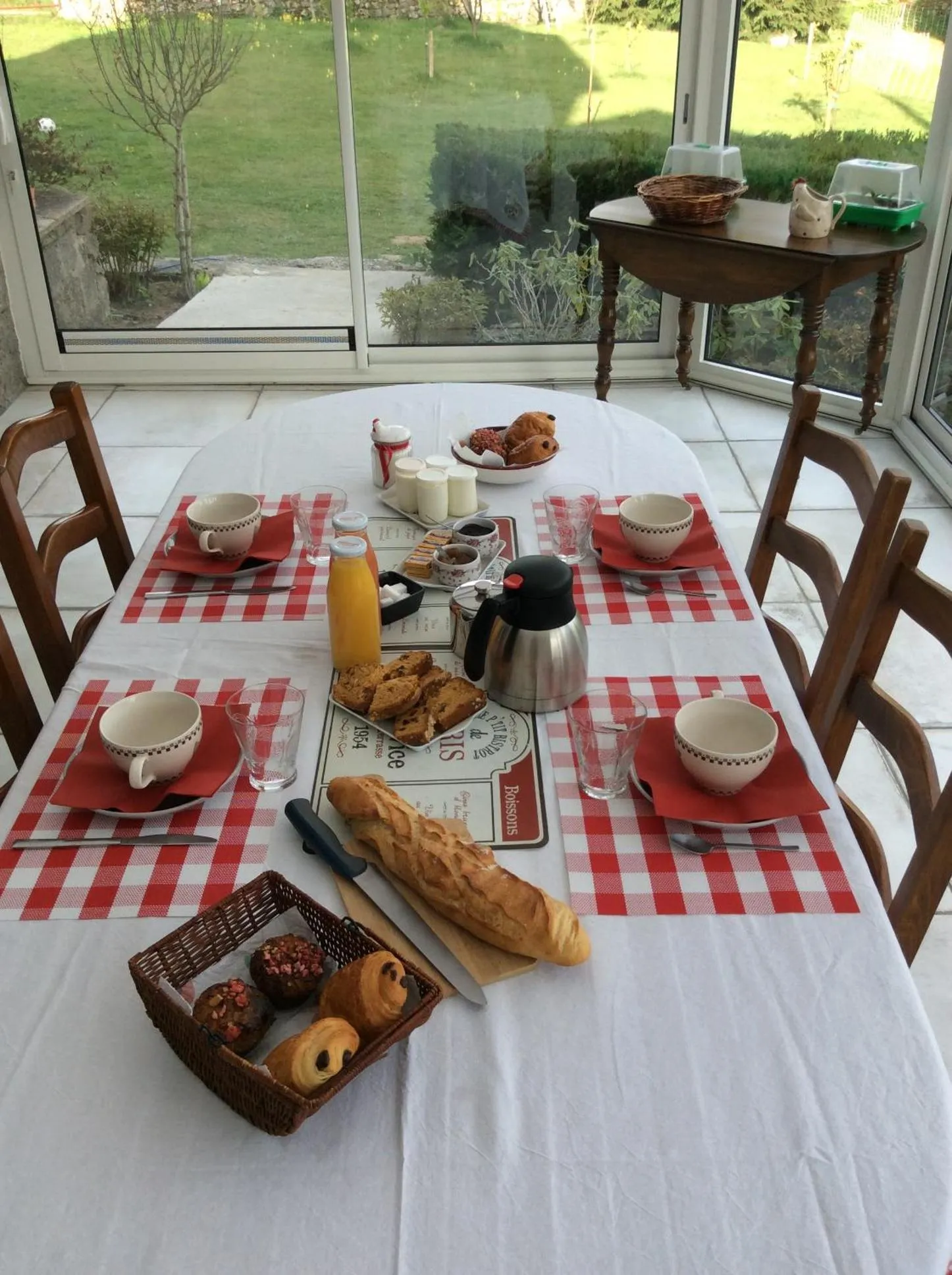 Food and drinks in Relais des Chaux