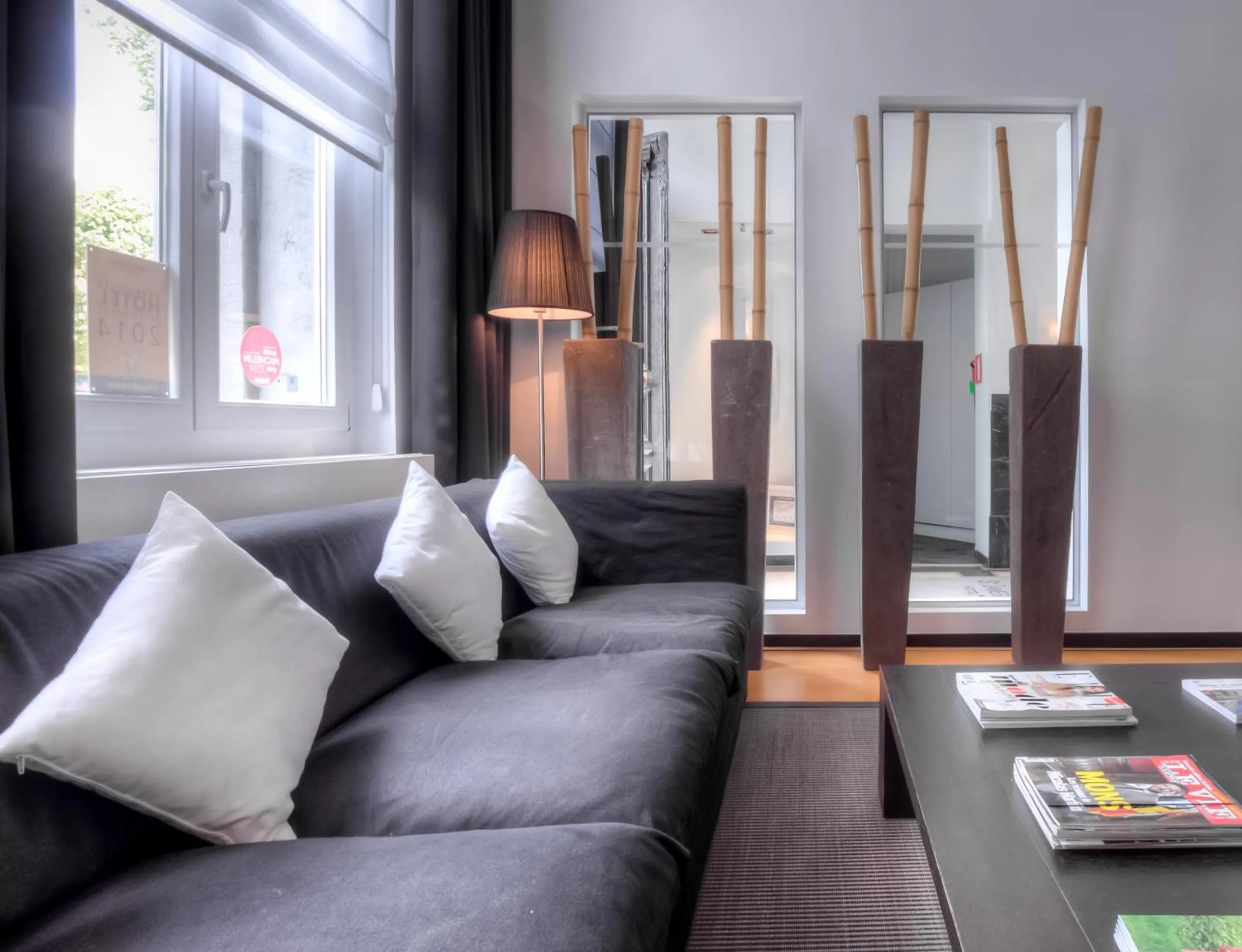 Lobby or reception in Hotel St James