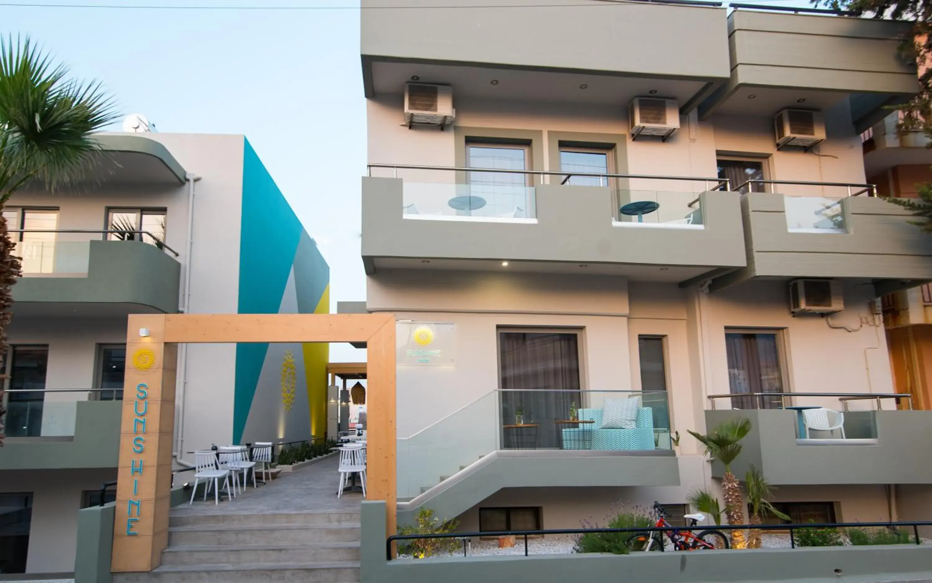 Facade/entrance in Sunshine Boutique Hotel by Estia Facade/entrance in Sunshine Boutique Hotel by Estia