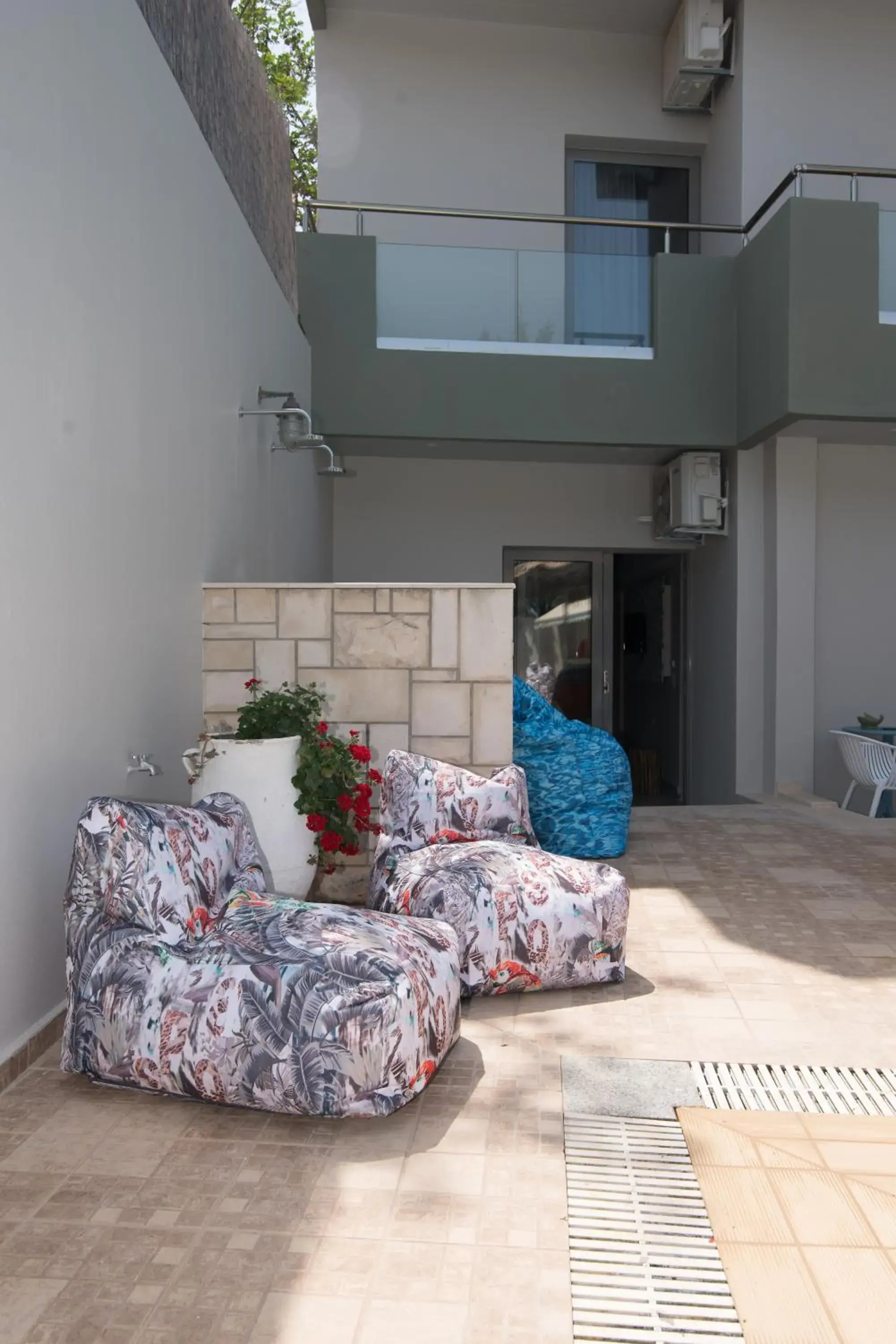 Swimming pool in Sunshine Boutique Hotel by Estia Swimming pool in Sunshine Boutique Hotel by Estia