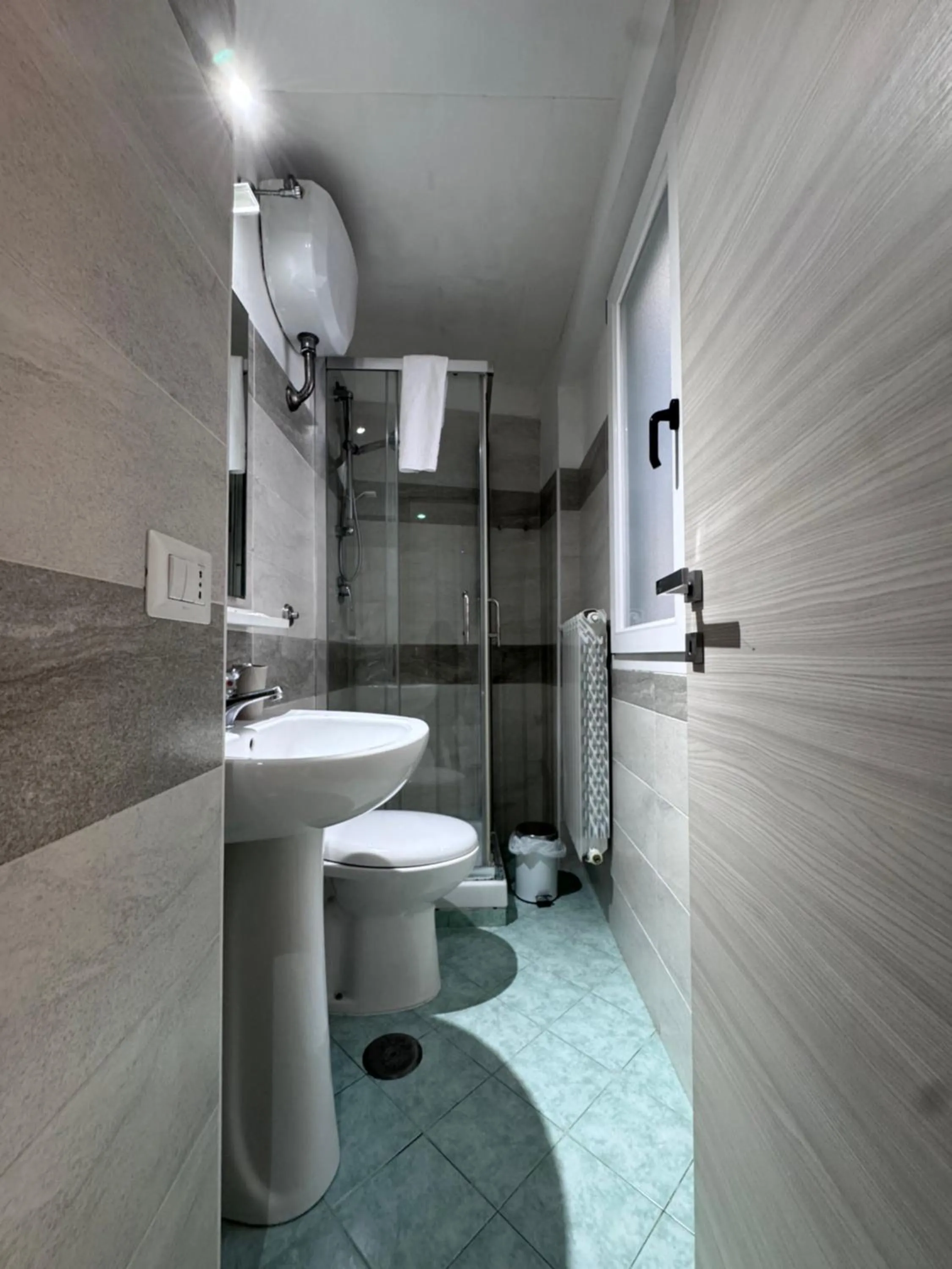 Toilet in B&b La Ferrovia