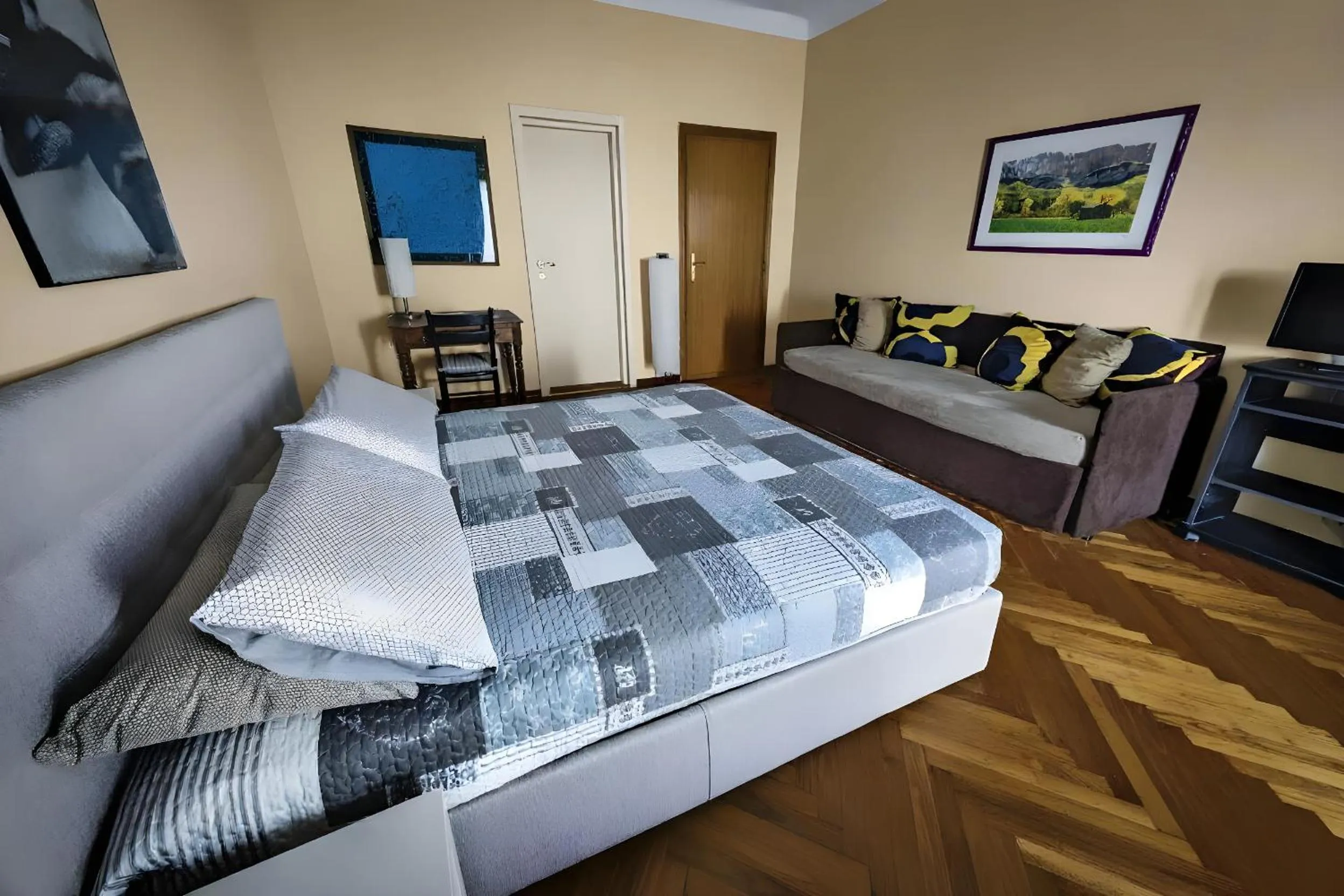 Bedroom, Bed in Casa Crema - Stazione Porta Susa - Torino centro