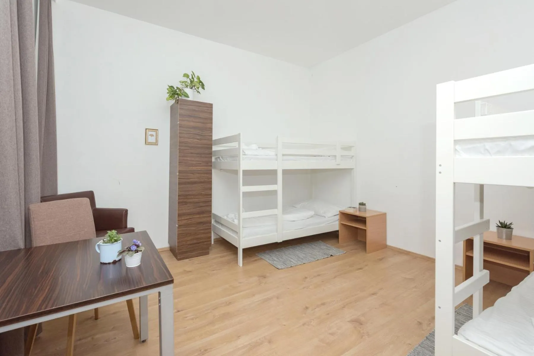 Bed in Metro Apartments Vienna