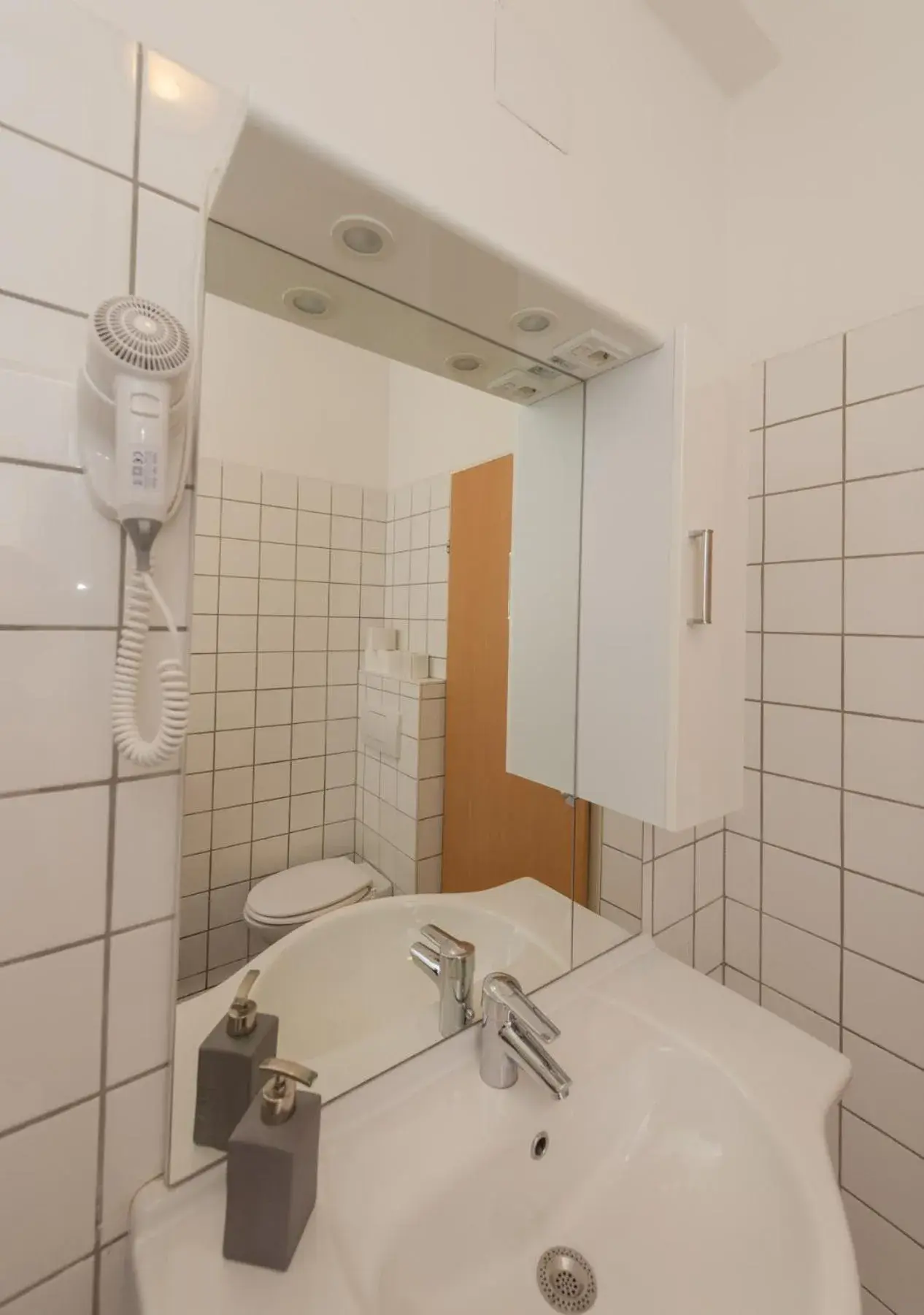 Apartment with Bunk Beds - single occupancy in Metro Apartments Vienna Apartment with Bunk Beds - single occupancy in Metro Apartments Vienna