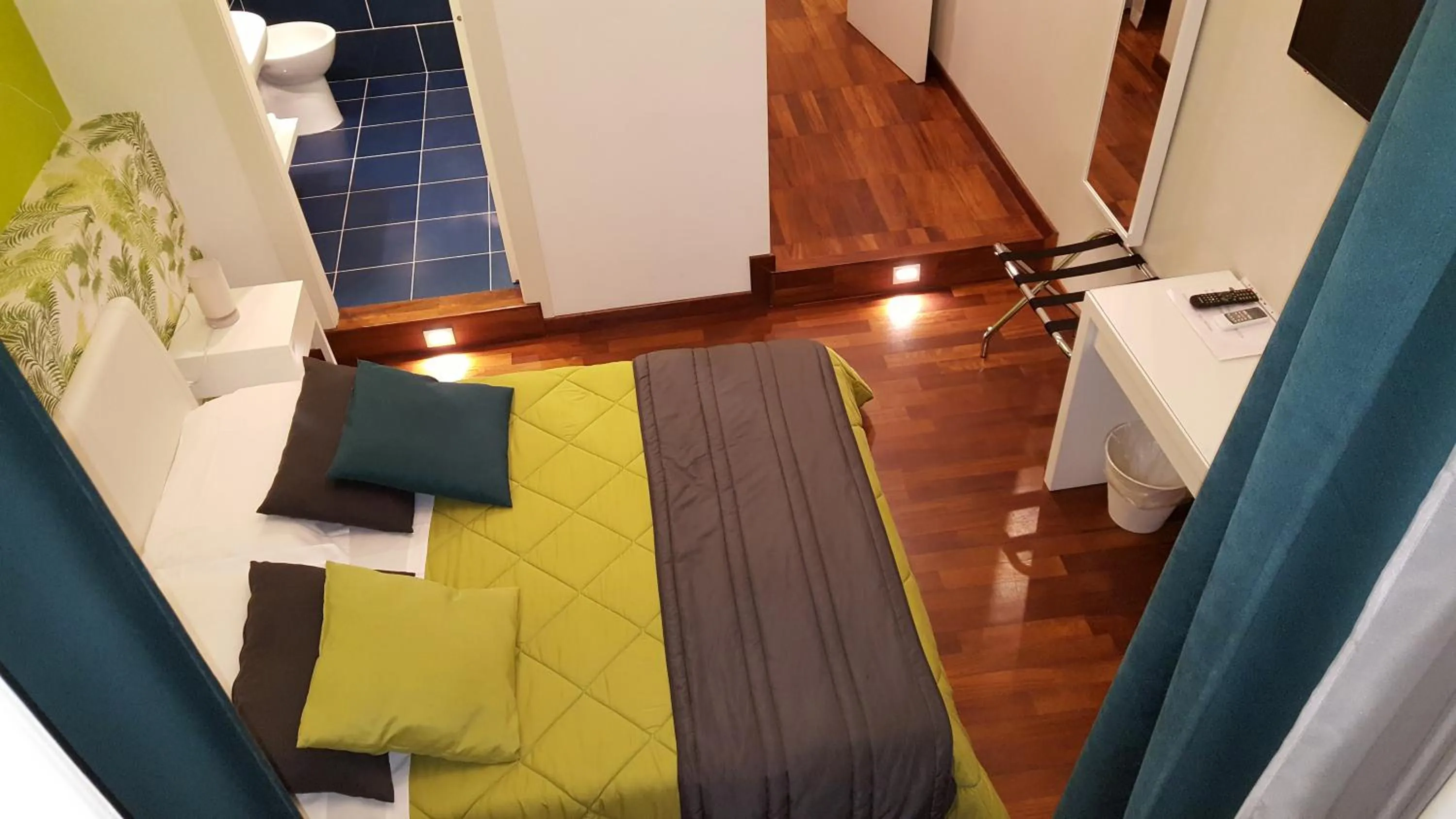 Photo of the whole room, Bed in B&B Rettifilo