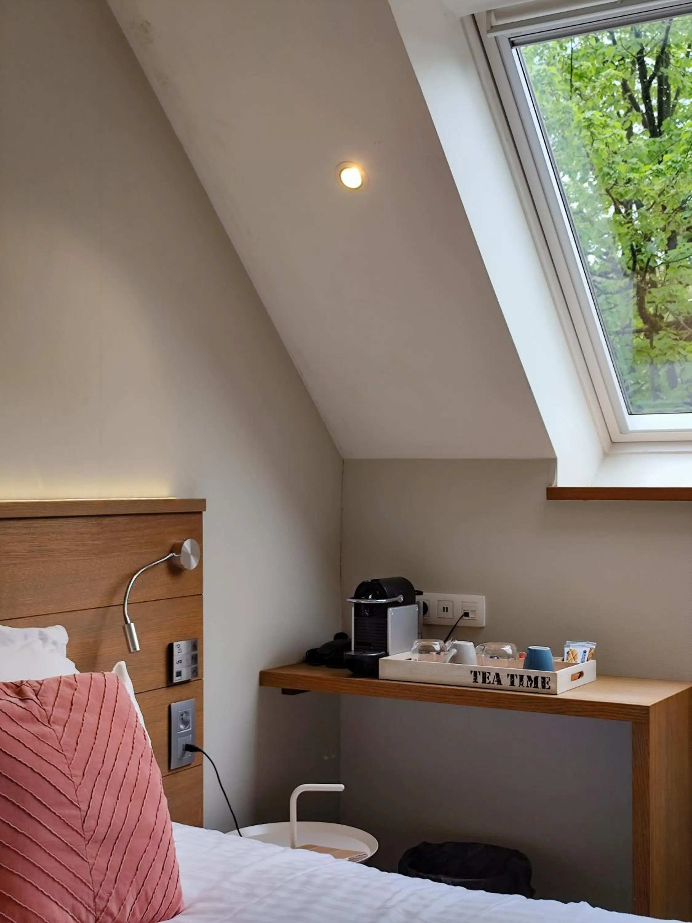 Bed in Hotel La Caleche