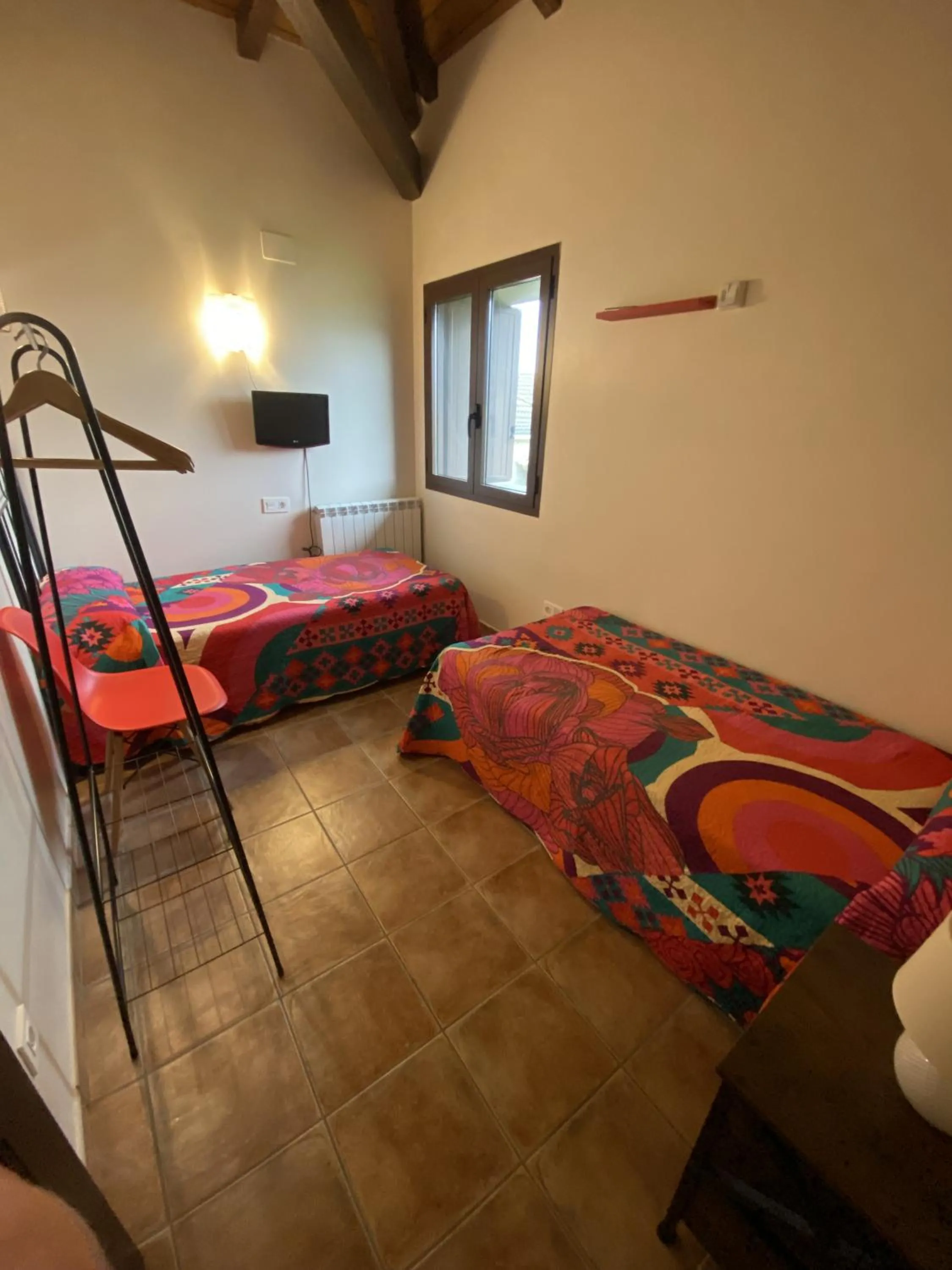 Bedroom, Bed in O Zierzo