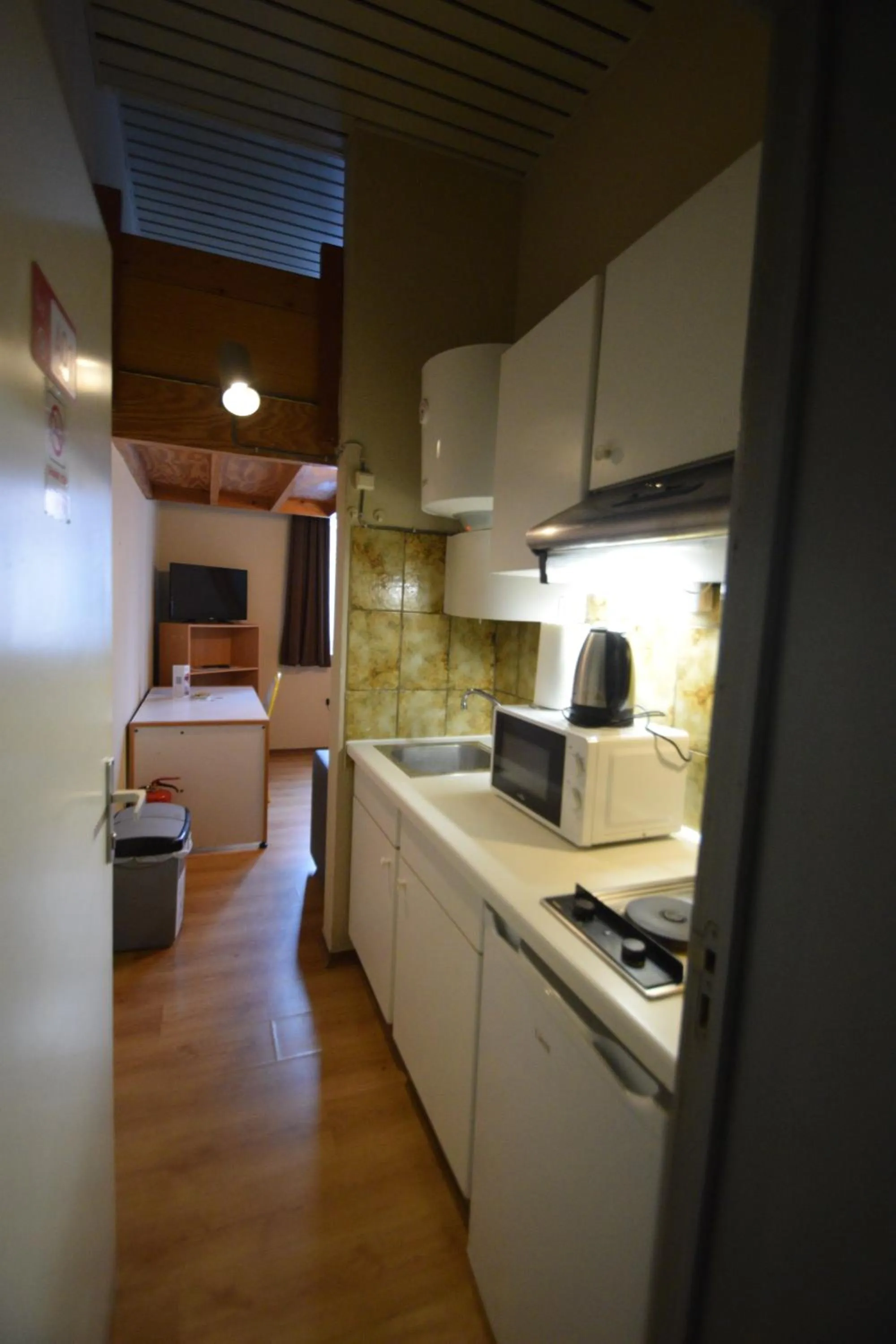 Kitchen or kitchenette in Condo Gardens Leuven