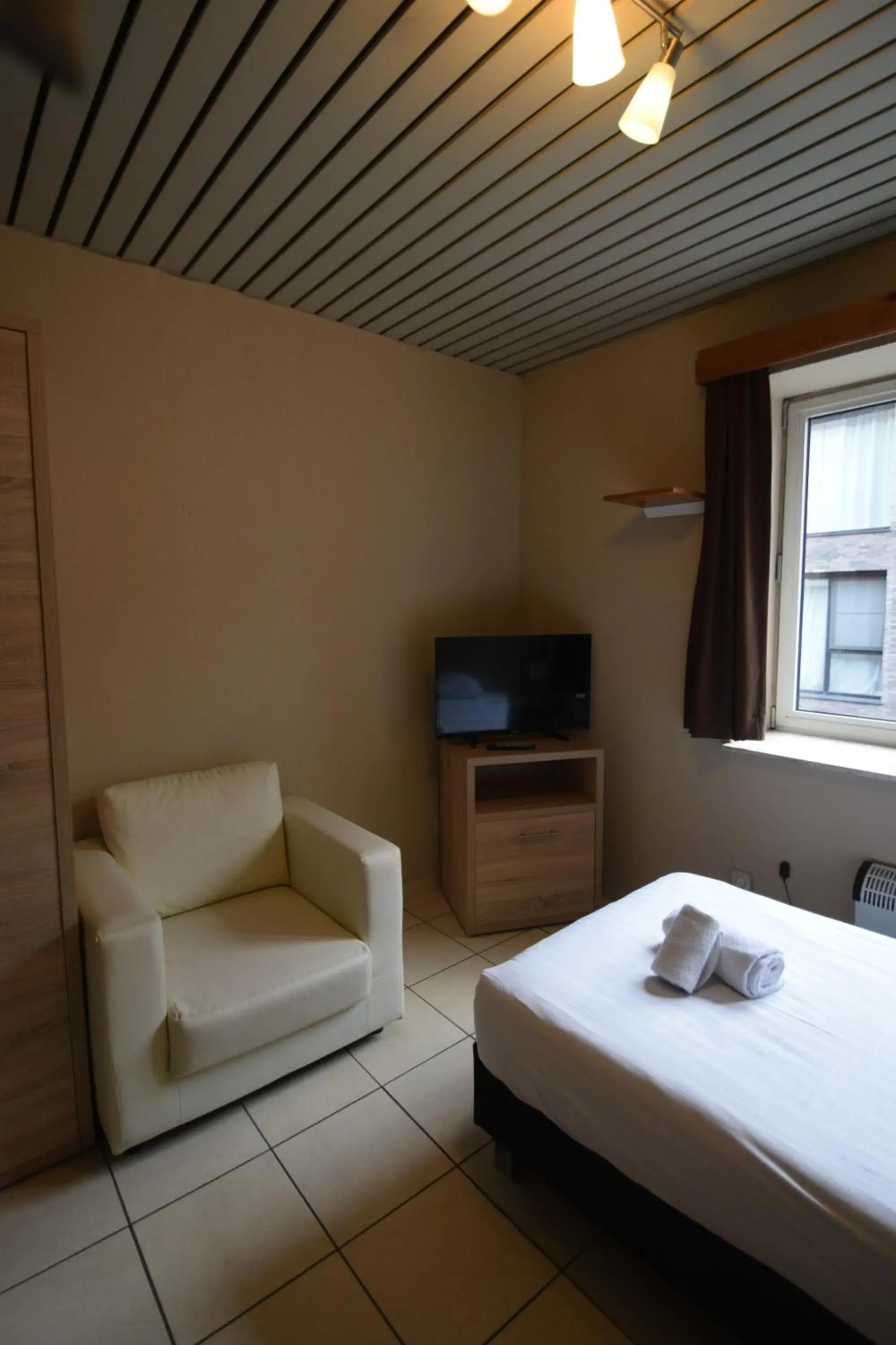 Budget Studio Single in Condo Gardens Leuven Budget Studio Single in Condo Gardens Leuven