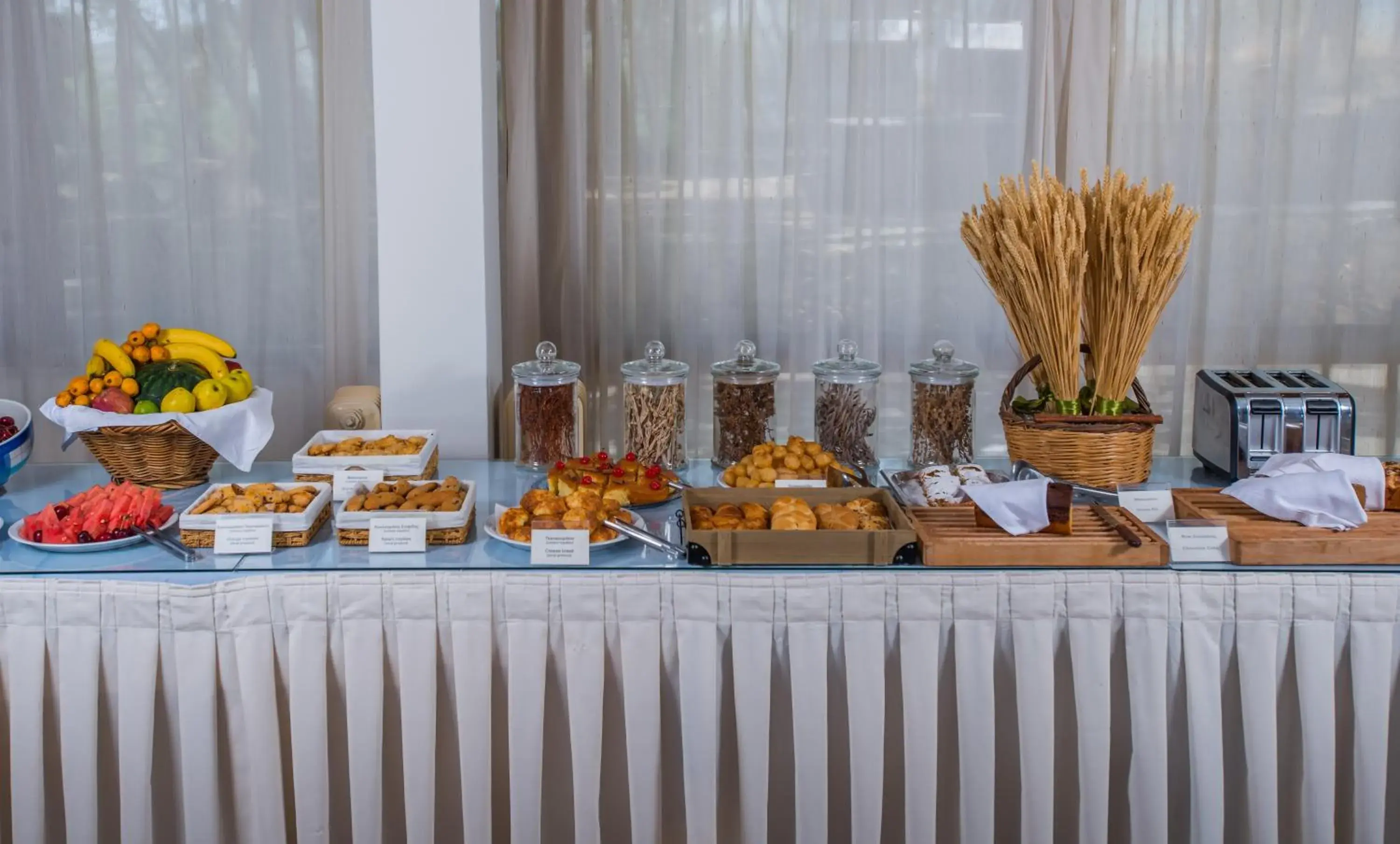 Restaurant/places to eat in Delfinia Hotel & Bungalows Restaurant/places to eat in Delfinia Hotel & Bungalows