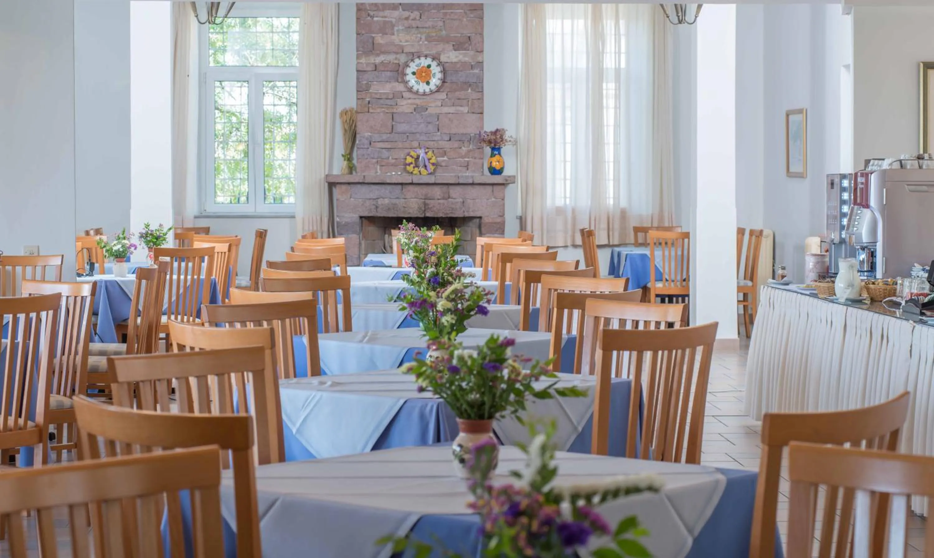 Buffet breakfast in Delfinia Hotel & Bungalows