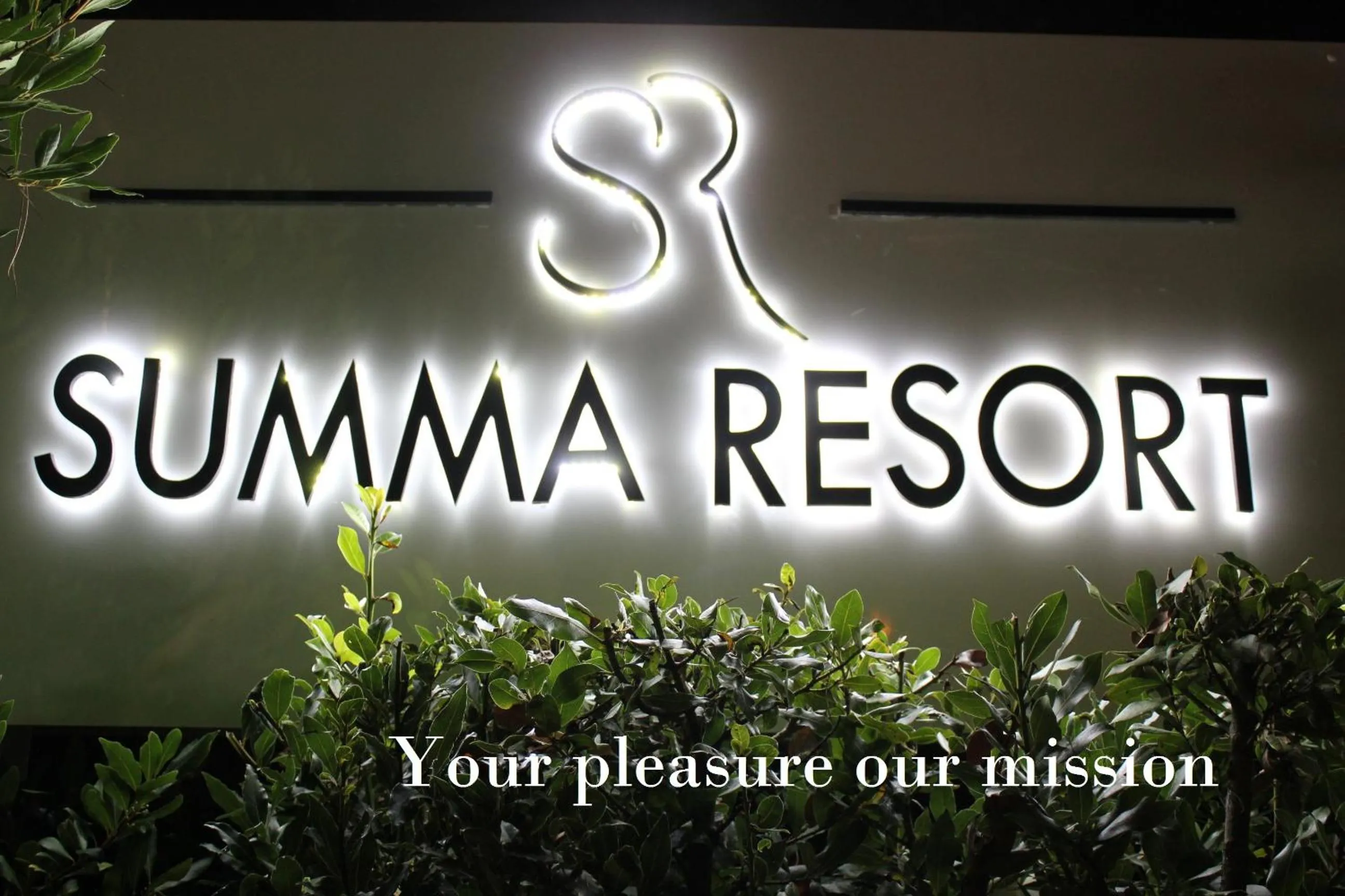 Property logo or sign in Summa Resort