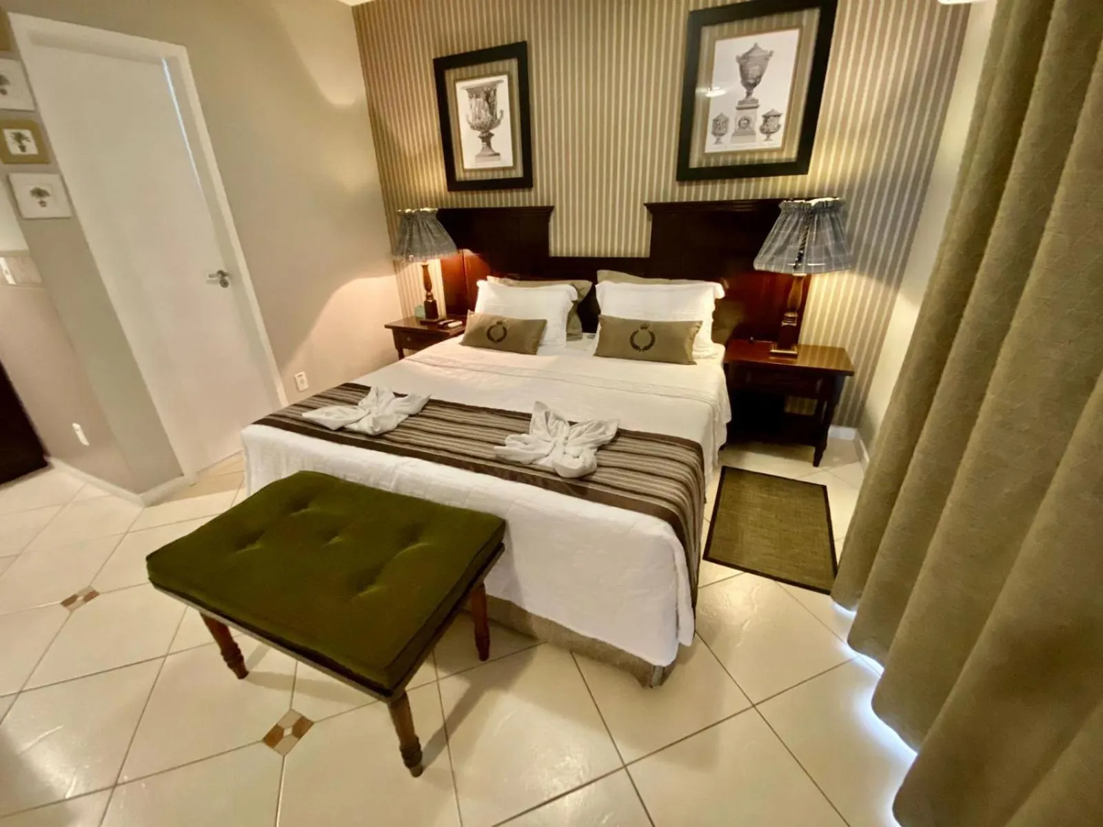 Bedroom, Bed in Villa Germânia