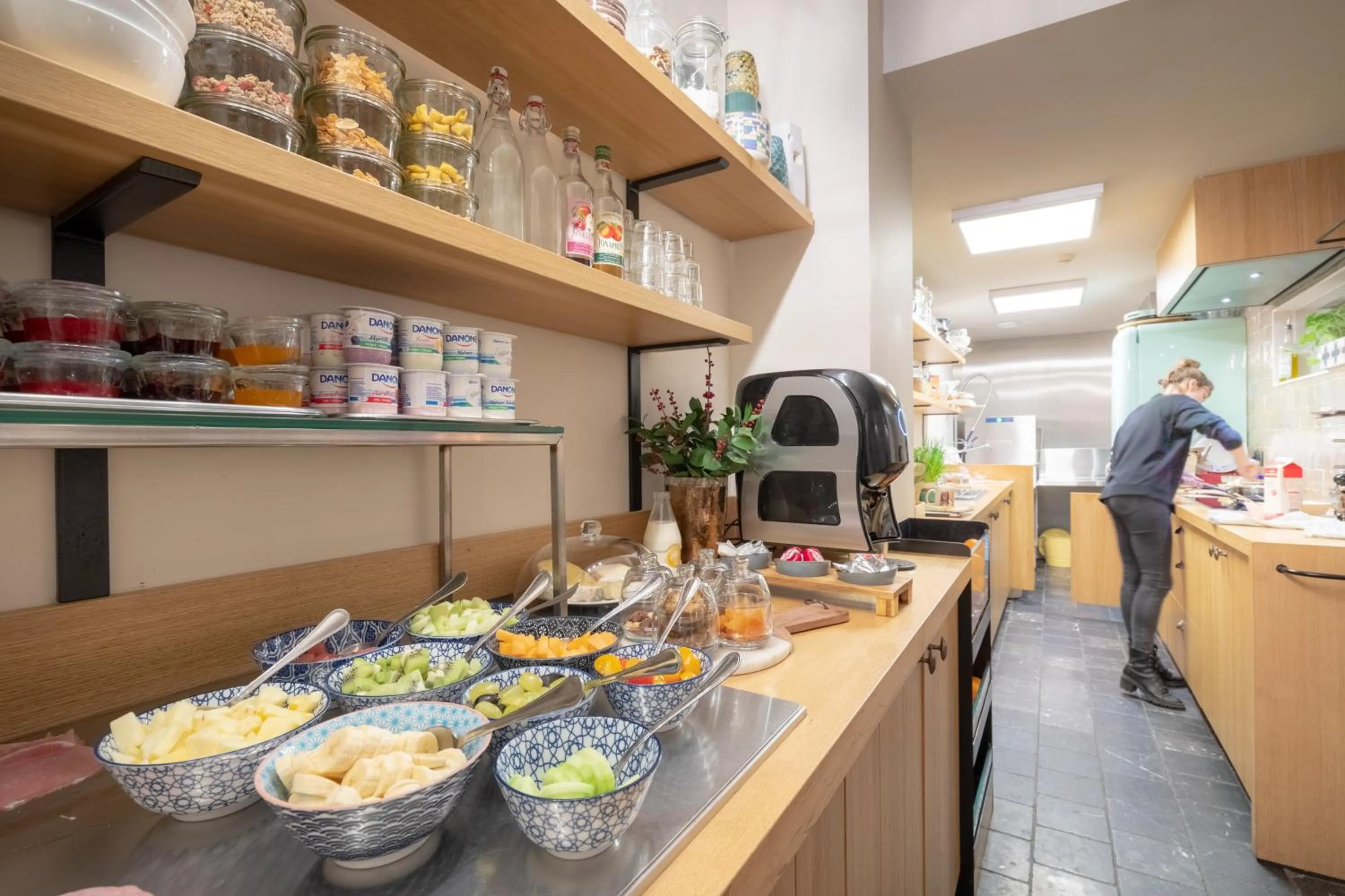 Buffet breakfast in Hotel Carlton