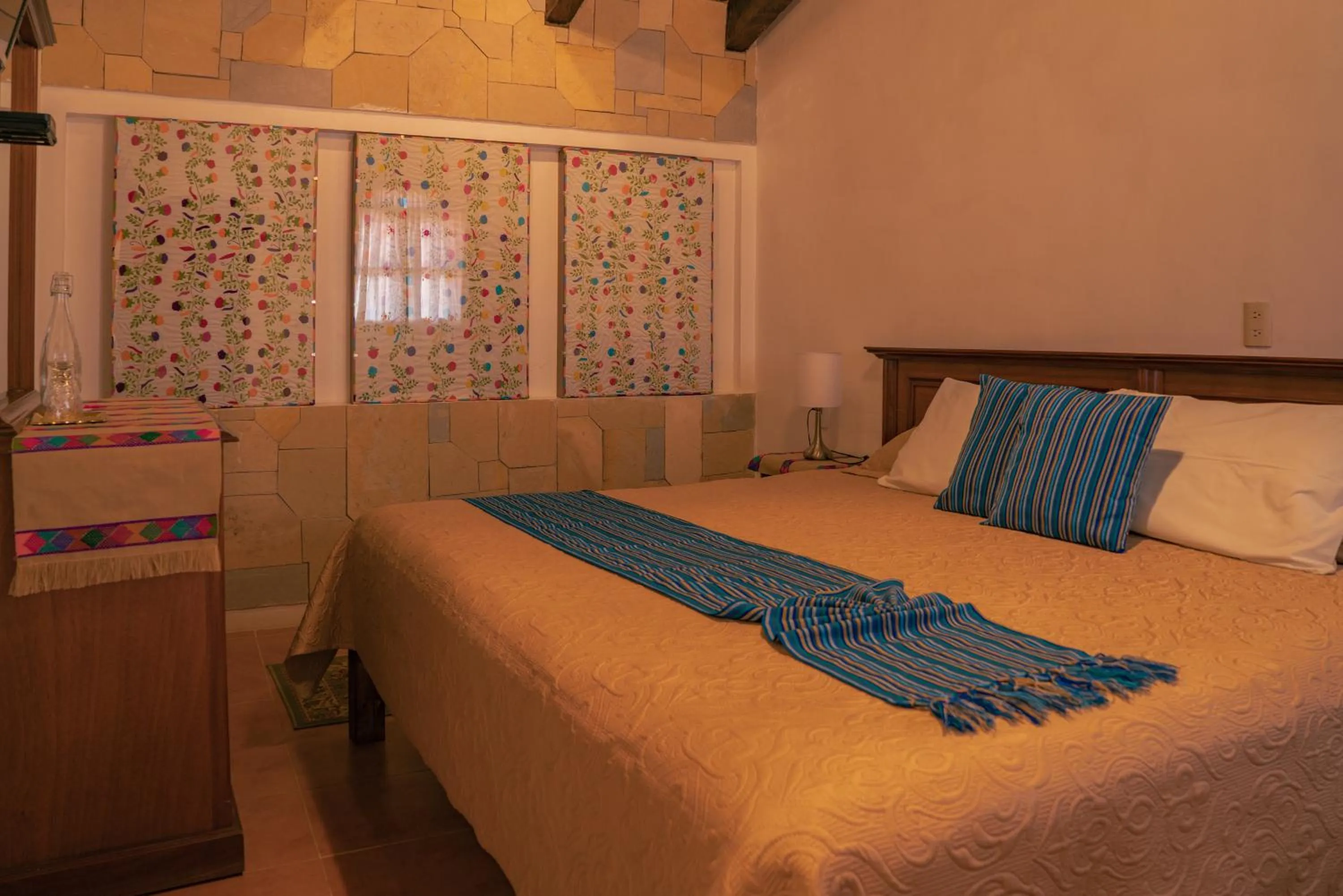 Bed in Hotel Tepeyac