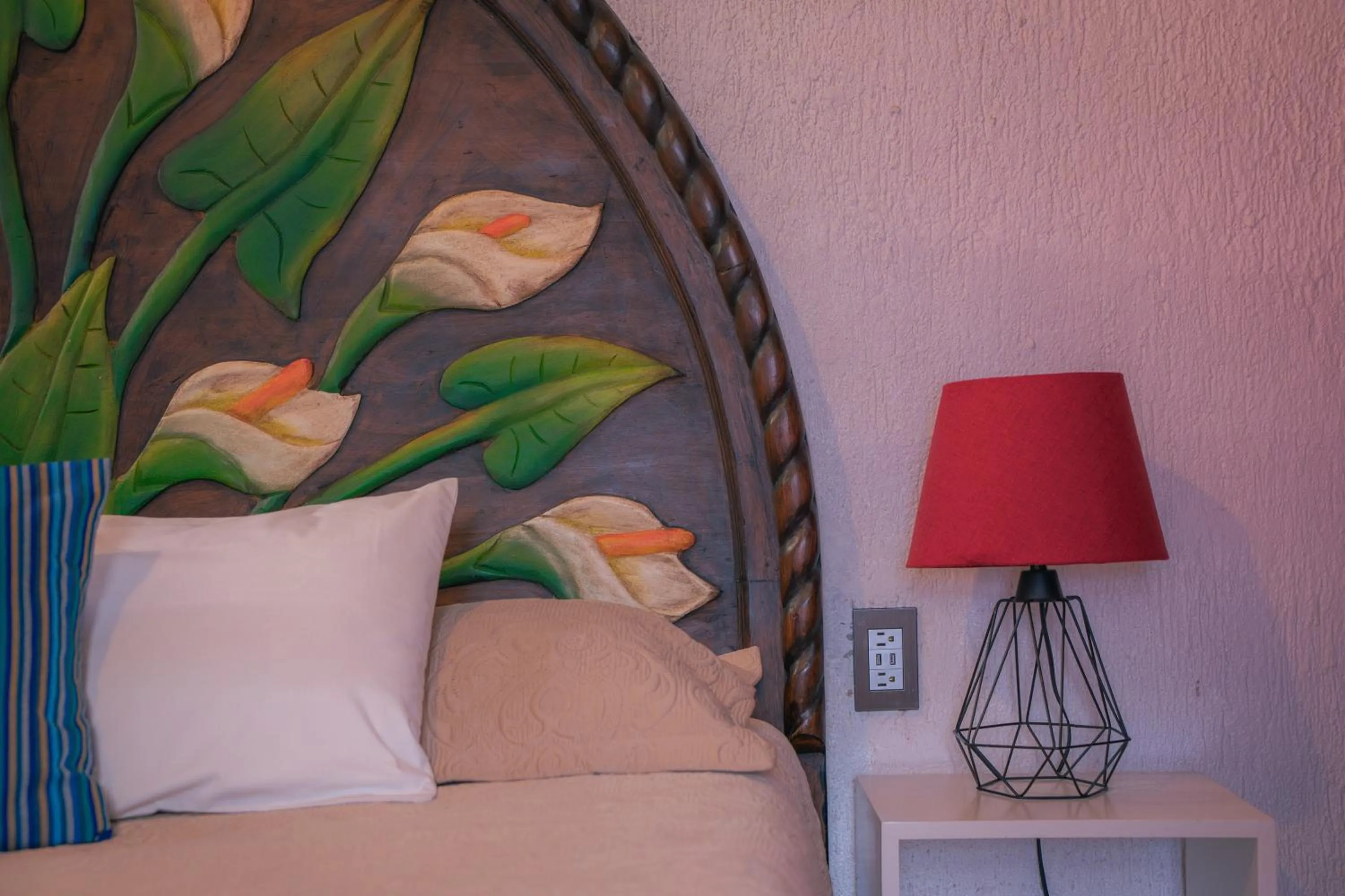 Decorative detail, Bed in Hotel Tepeyac