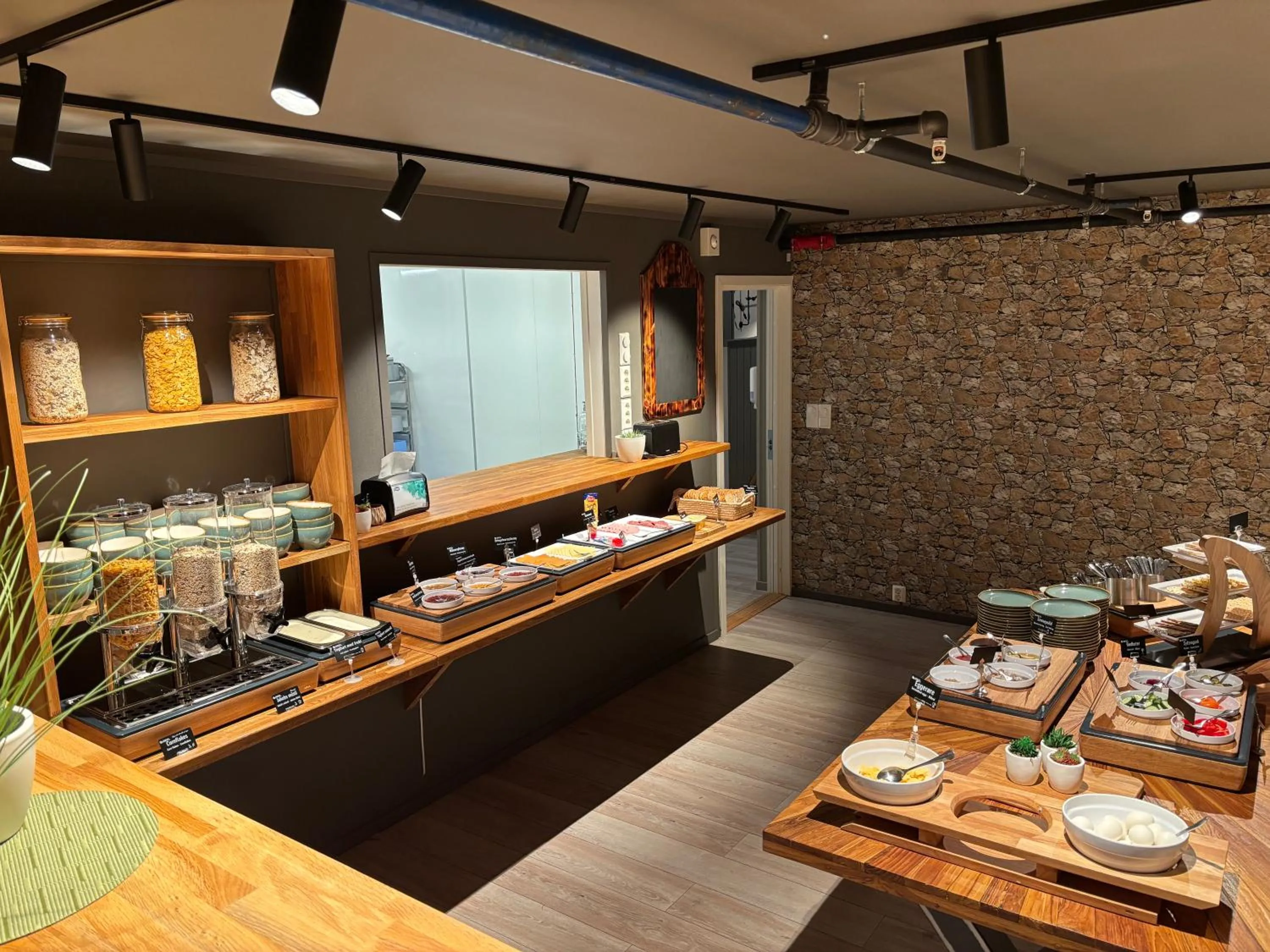 Buffet breakfast in Lofoten Bed & Breakfast Reine - Rooms & Apartments