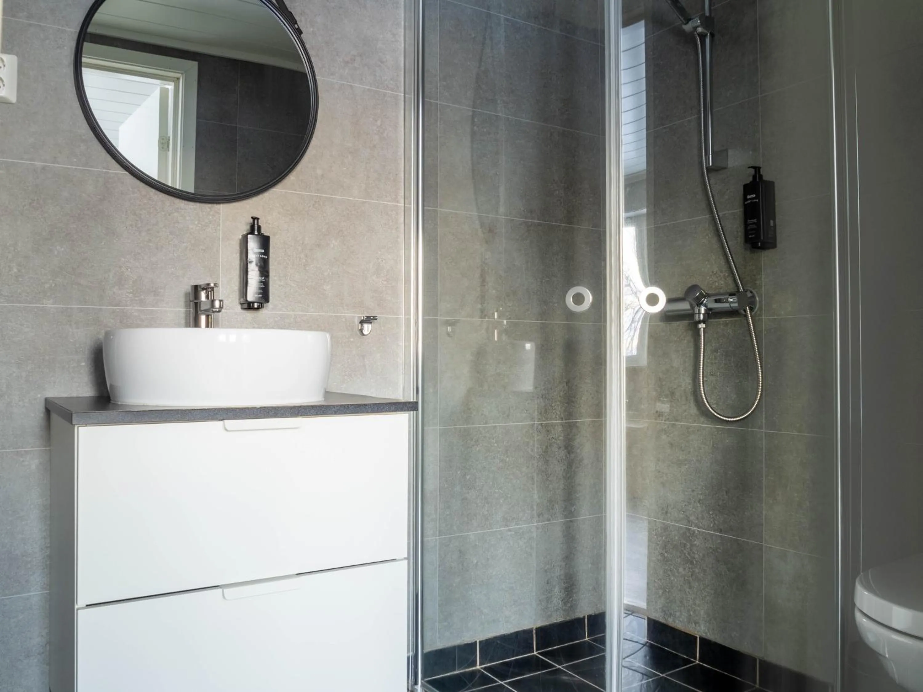 Bathroom in Lofoten Bed & Breakfast Reine - Rooms & Apartments