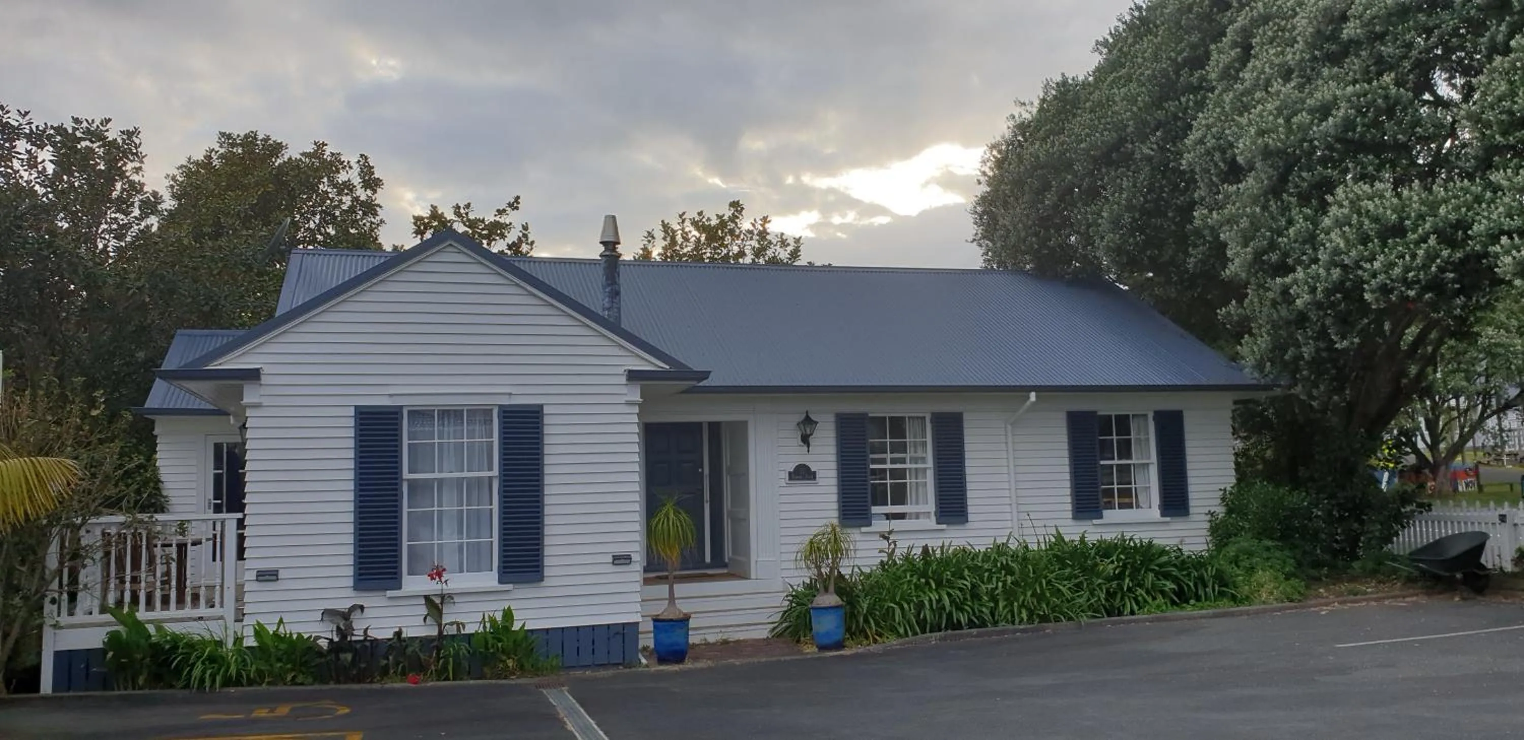 Facade/entrance in Seaport Village