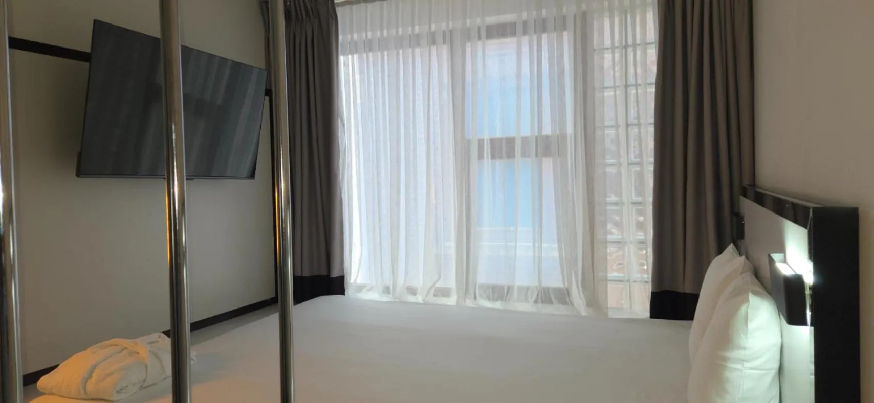 Bed in Hotel Floris Arlequin Grand-Place